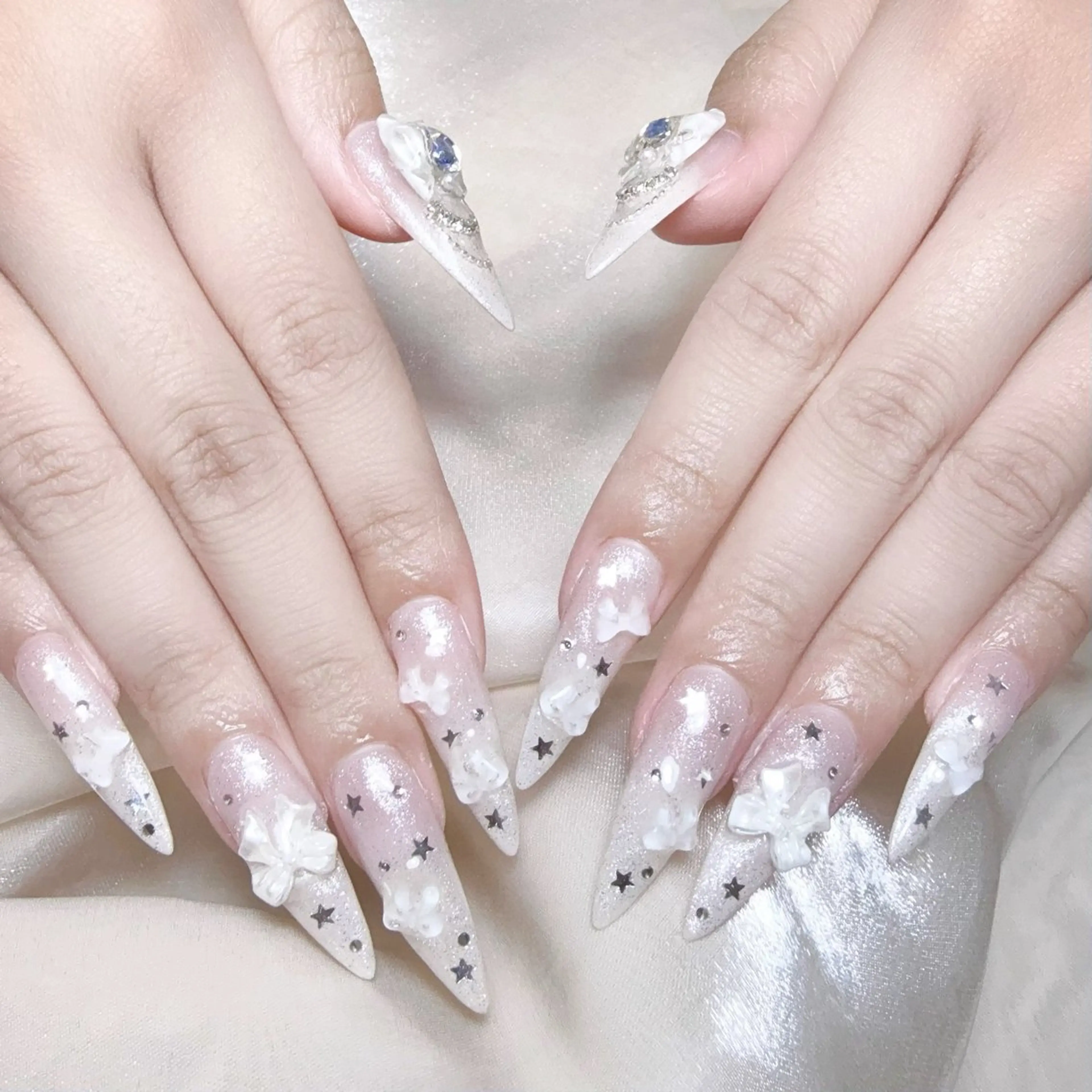 メンズ ネイル メンズ韓国風 アートネイル オーロラネイル ガーリー キラキラネイル ハンドネイル Nail salon 木にいるのネイルデザイン