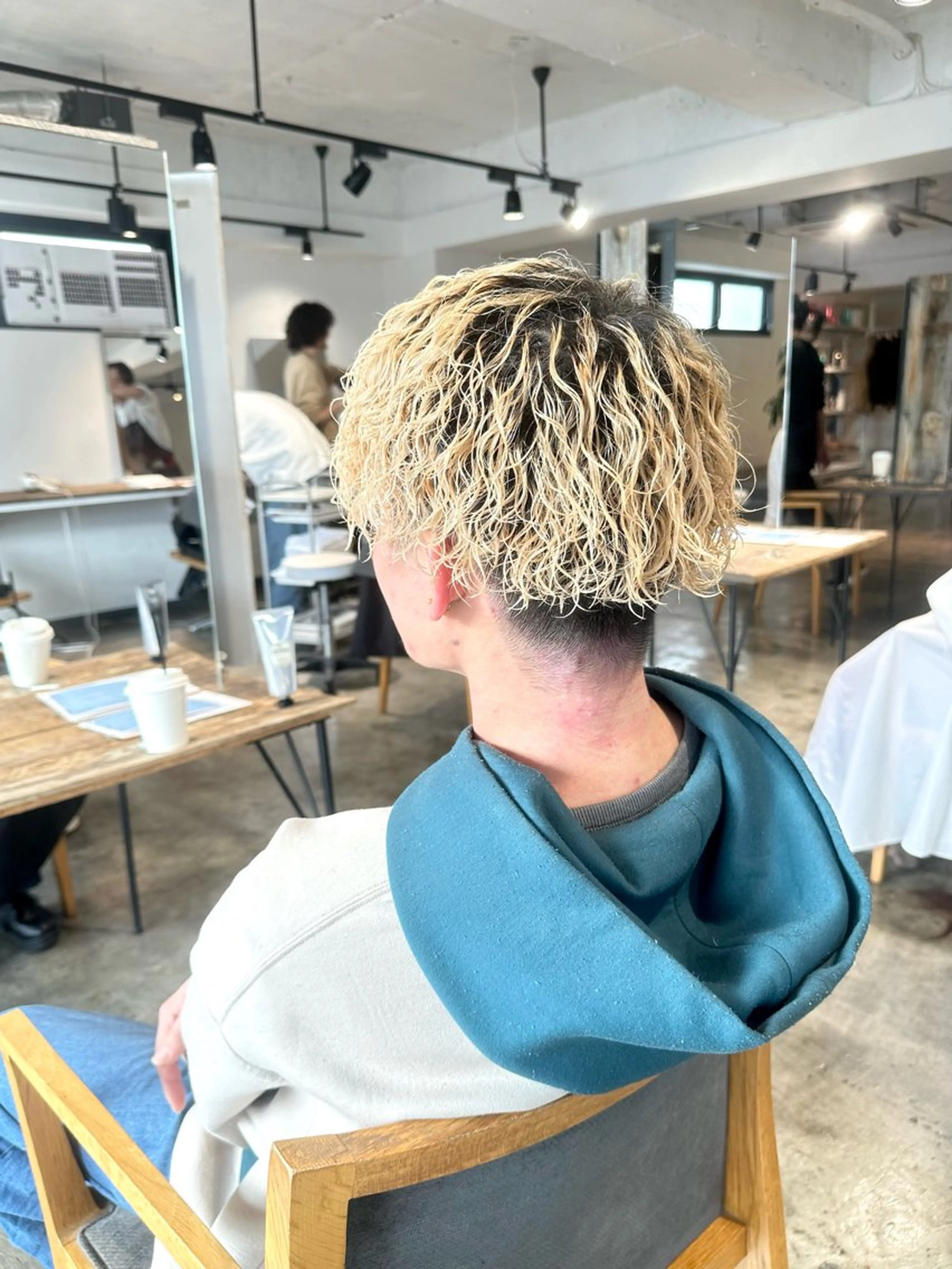 メンズ メンズブリーチ マッシュ メンズパーマ プードルパーマ プードルパーマ カット ヘアカラー パーマ トリートメント 骨格補正施術/メンズ 専門美容師/YUYAのヘアスタイル