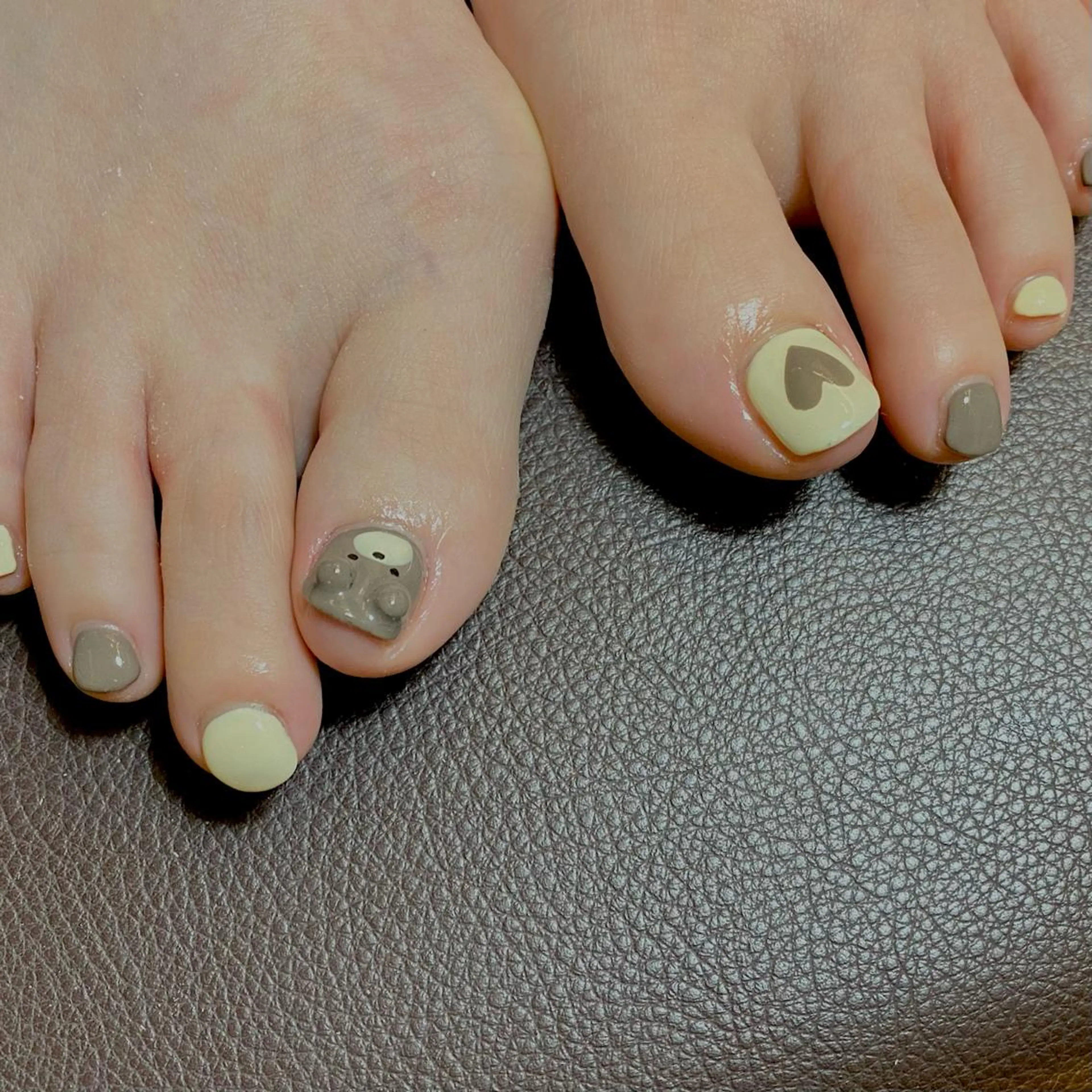 ネイル Nail Salon Coffret西中島店所属・coffret　酒井 萌のネイルデザイン