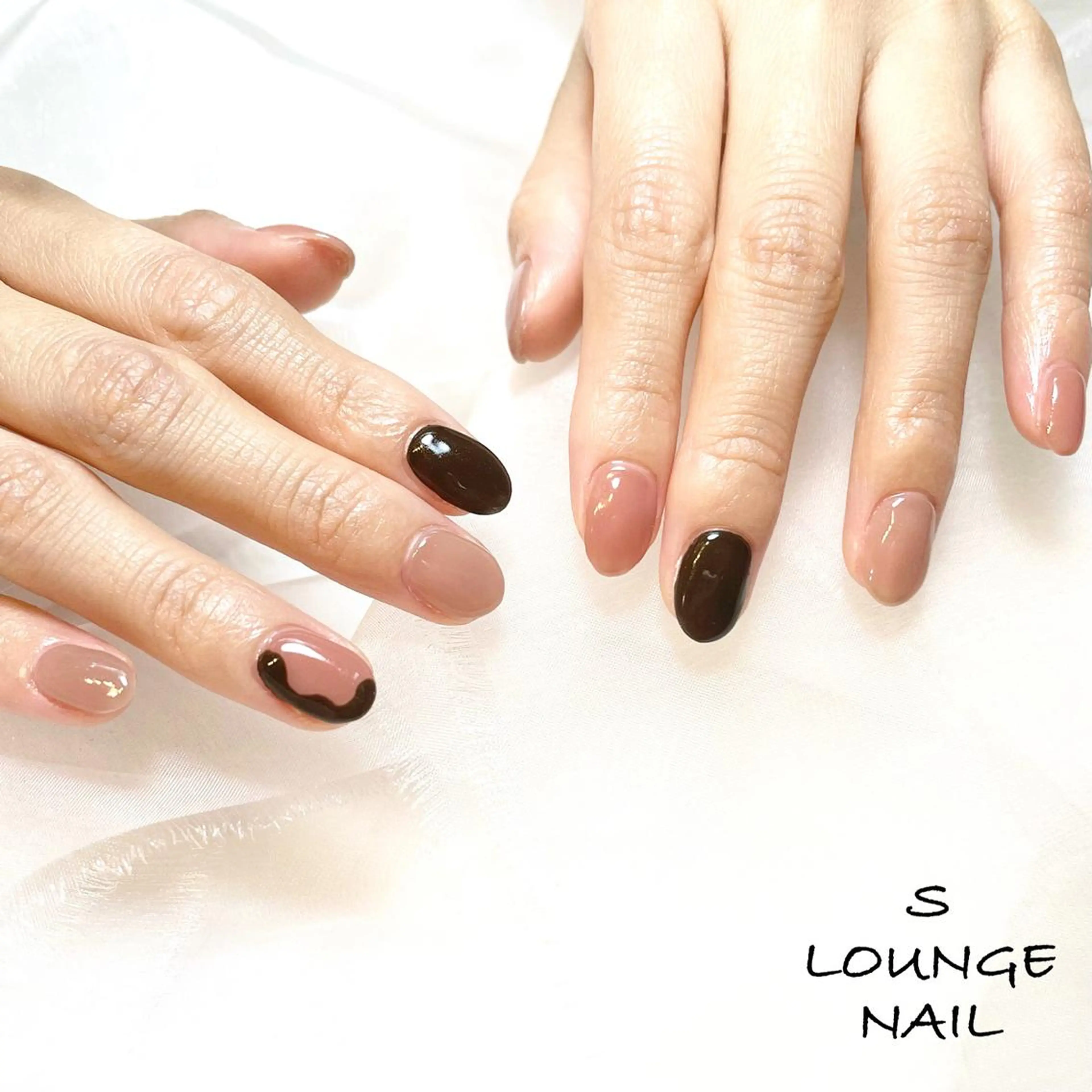 ネイル アートネイル ハンドネイル フットネイル S LOUNGE NAIL所属・パーツたくさん🍓 SUMIのネイルデザイン