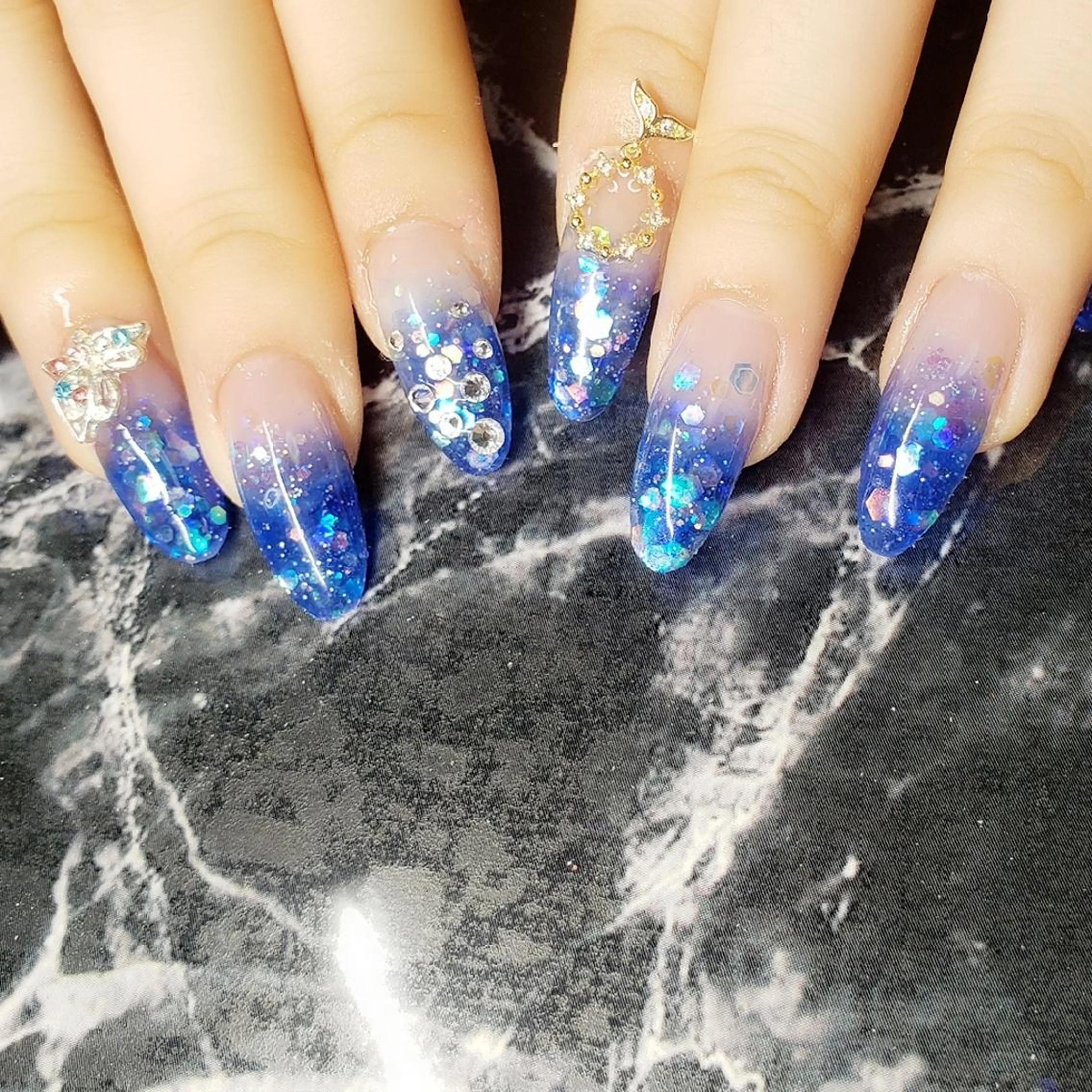 セミロング ネイル ハンドネイル クロキ 。のネイルデザイン