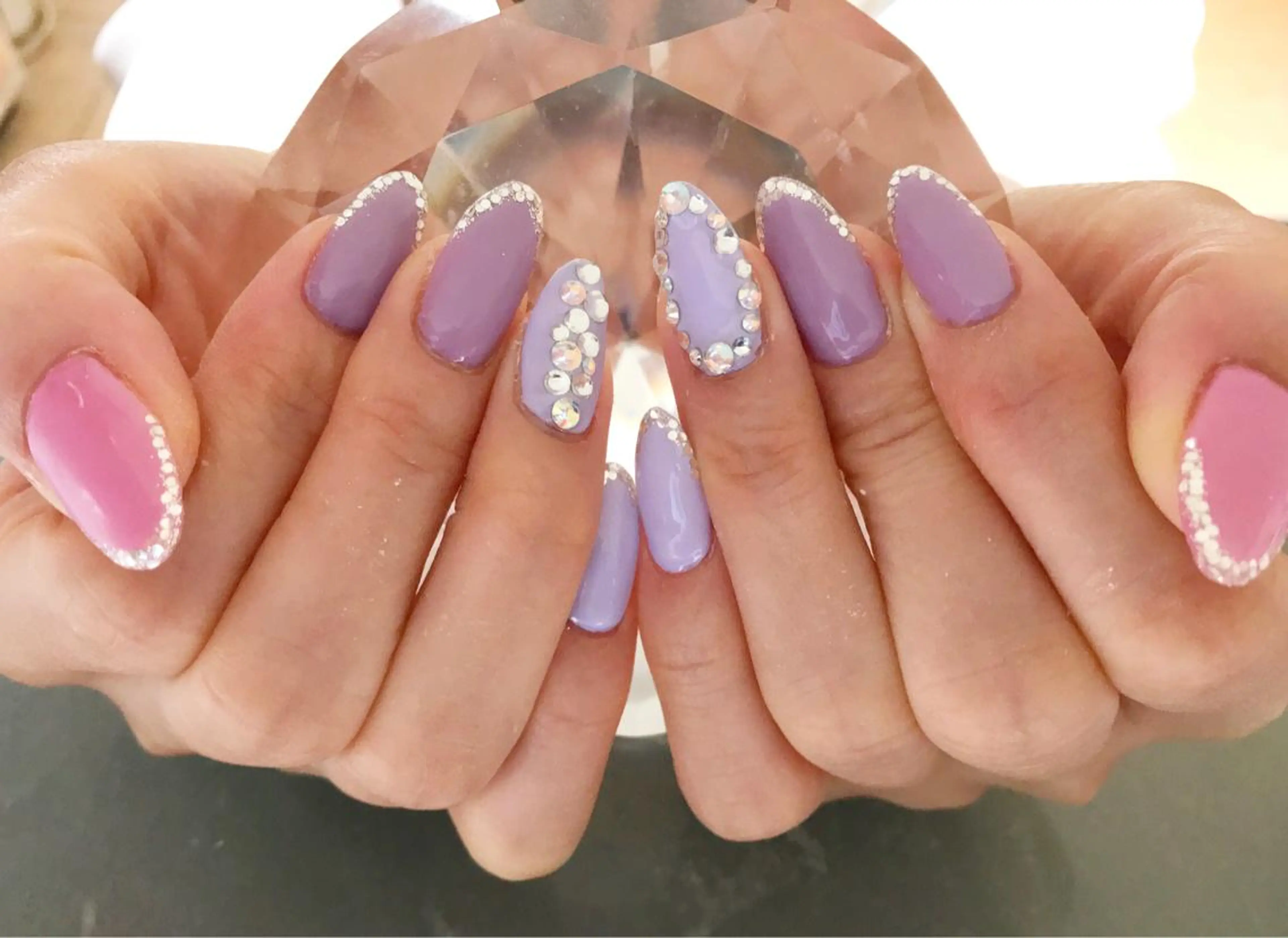 ネイル ジェルネイル YUN 💅のネイルデザイン