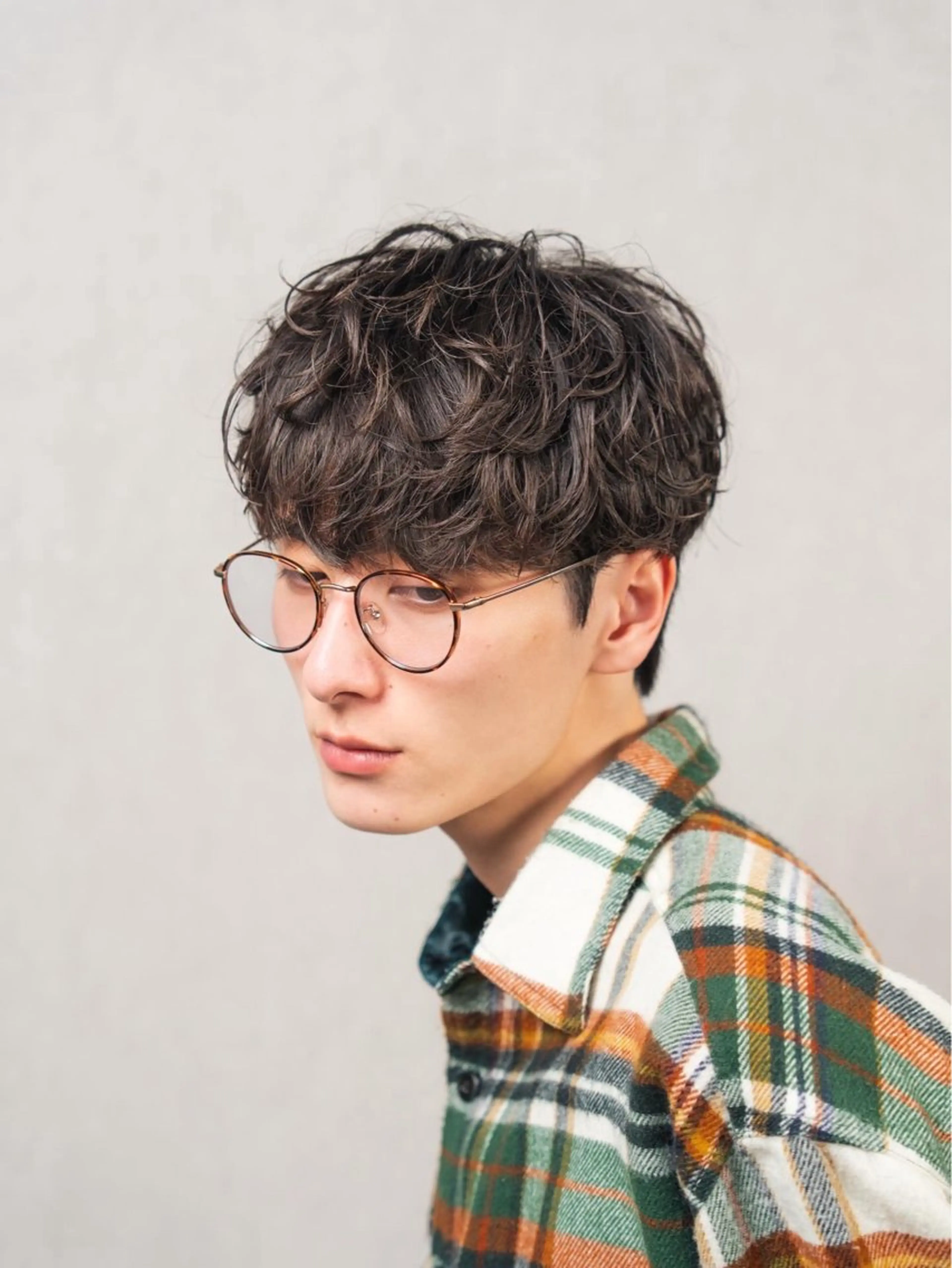 ショート パーマ メンズ カット パーマ 【シャドウパーマ センターパート】義心のヘアスタイル