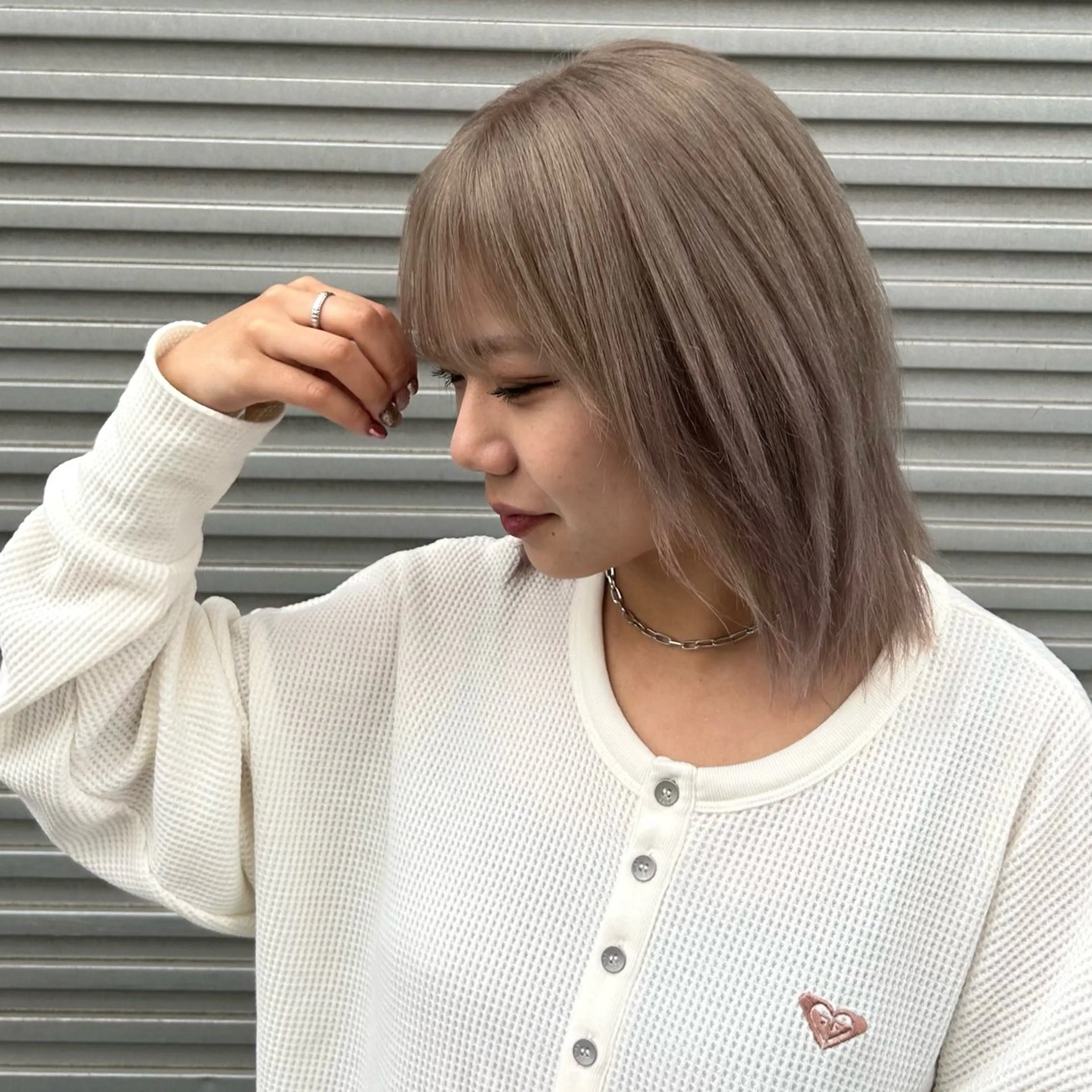 ミディアム カラー 💙ルル💙 ハイトーン/レイヤーのヘアスタイル