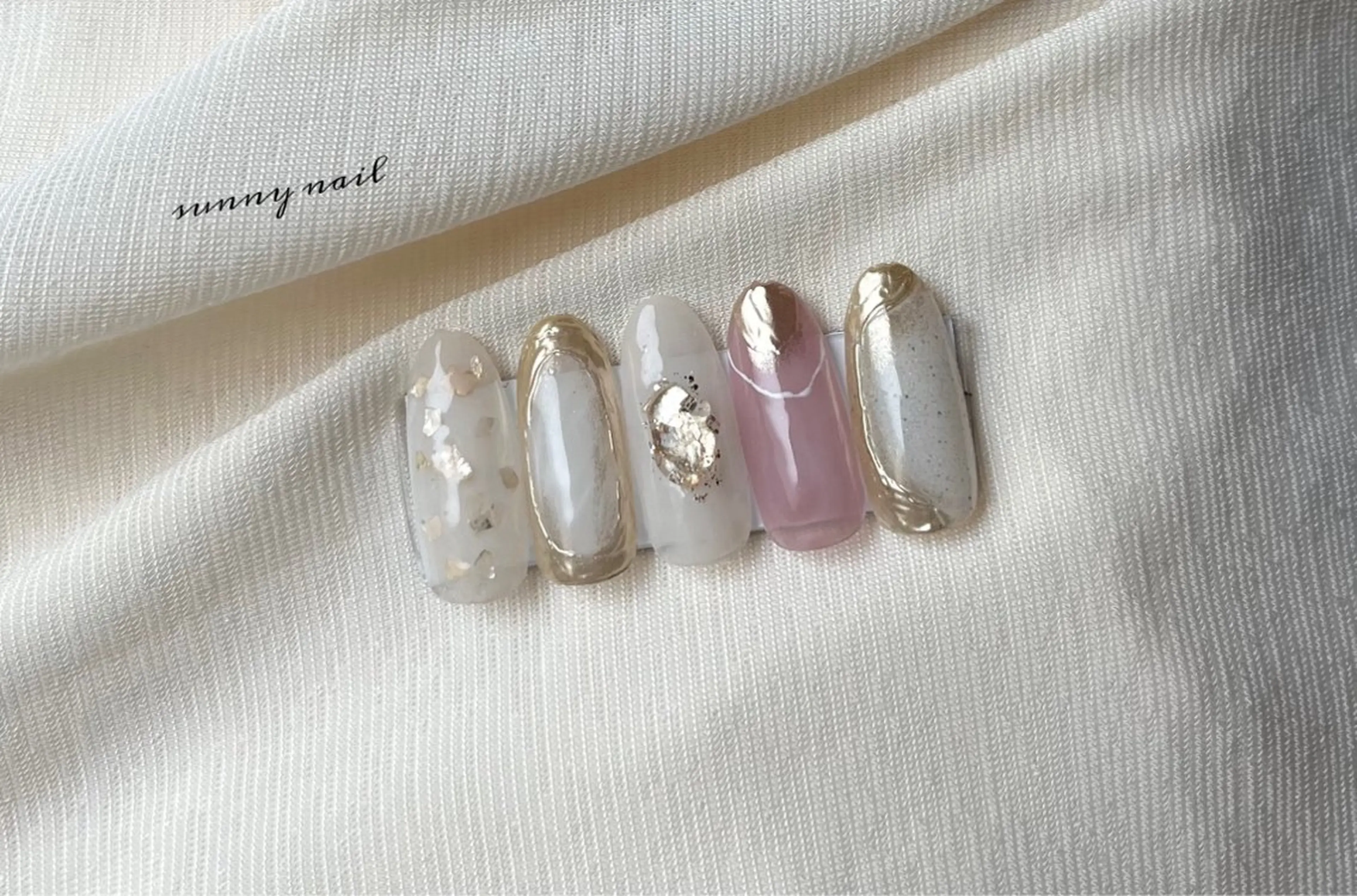 ネイル ミラーネイル ニュアンスネイル パープル sunny nailのネイルデザイン