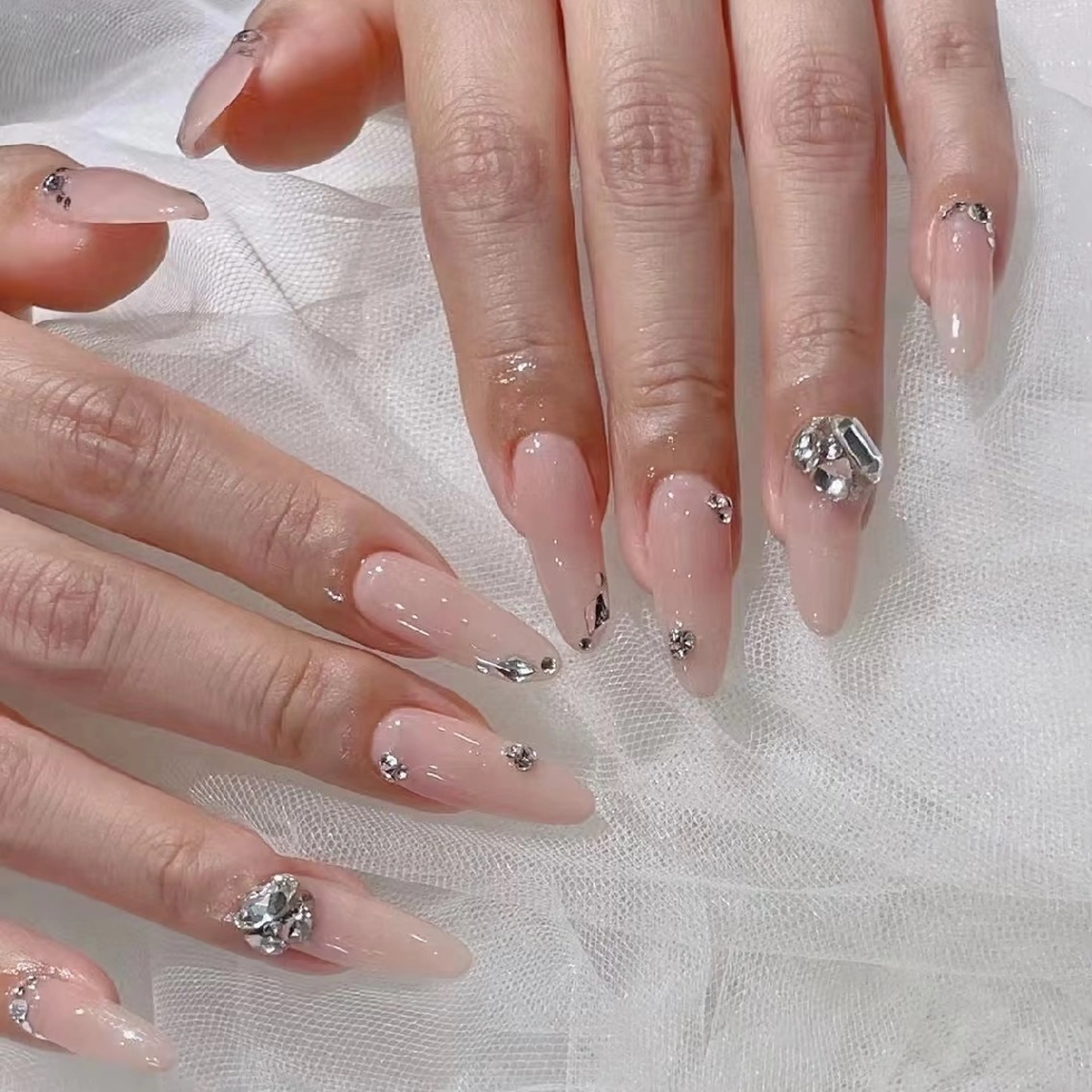 ネイル ハンドネイル ネイリストゆか💅 長さだし、深爪矯正のネイルデザイン