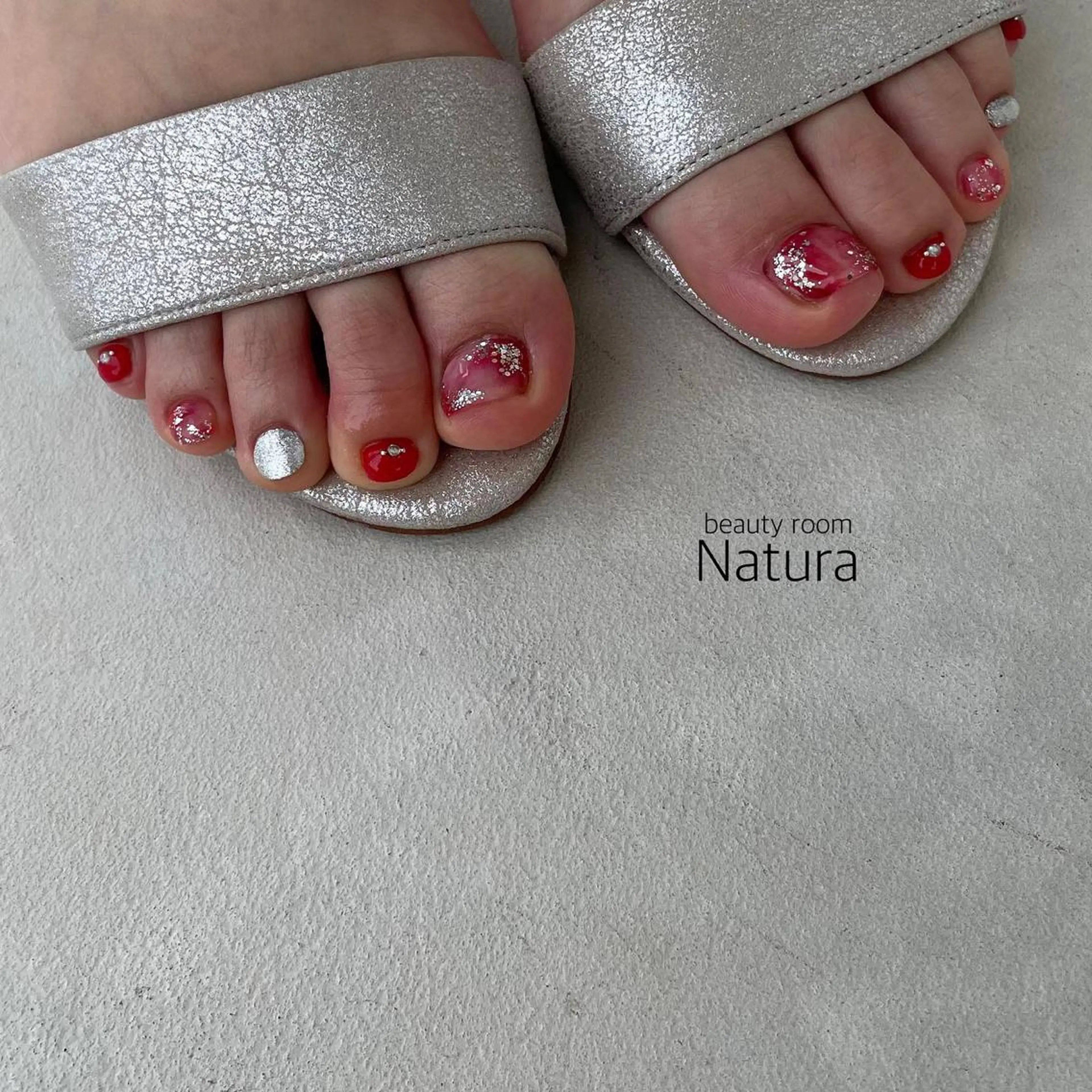 ネイル マツエク・マツパ アイブロウ フットネイル beautyroom Naturaのネイルデザイン