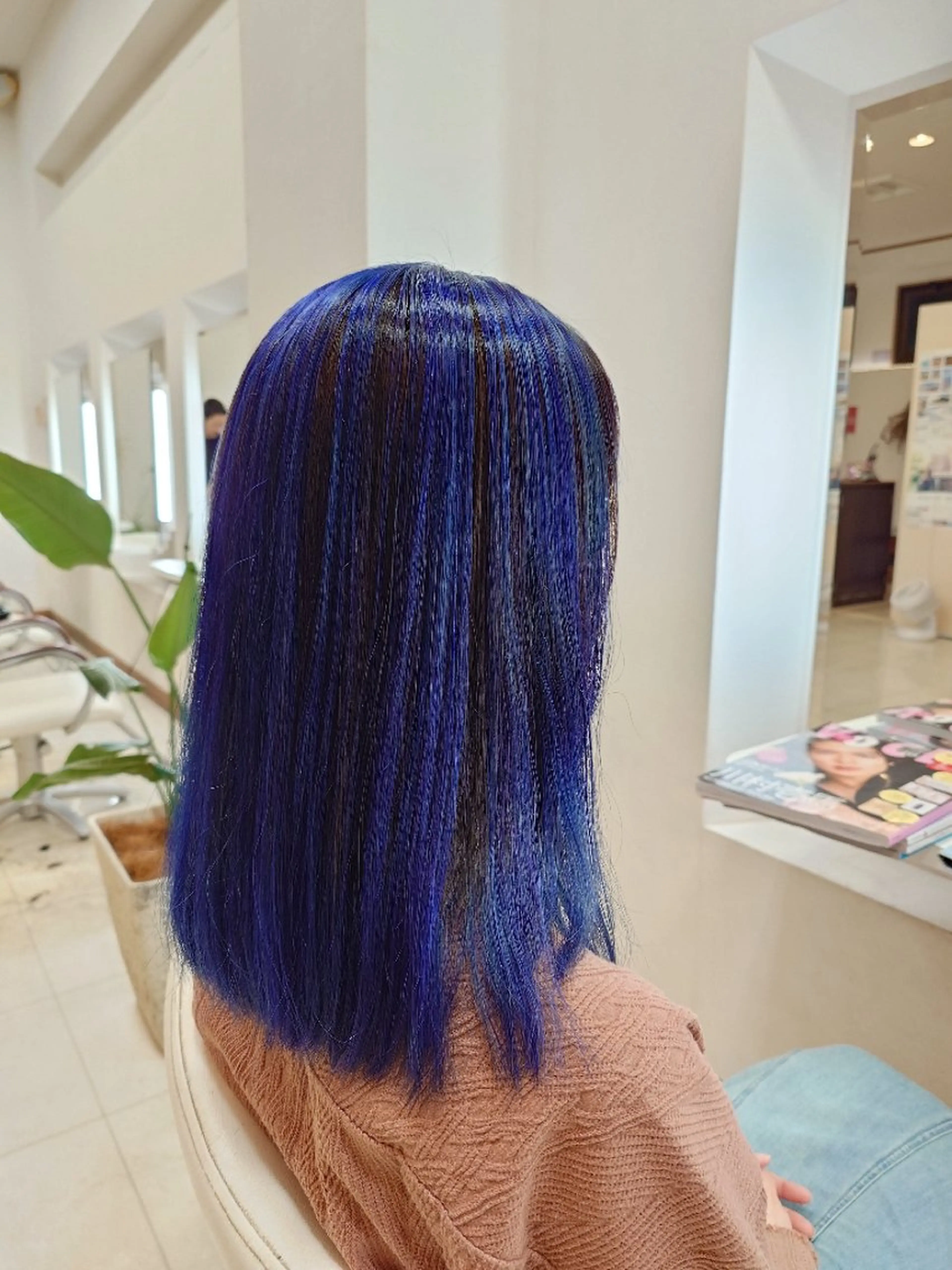 カラー ロング ブリーチ デザインカラー ダブルカラー ツートーンカラー カット ヘアカラー トリートメント ｷﾝｼﾞｮｳ ｴﾅﾐのヘアスタイル