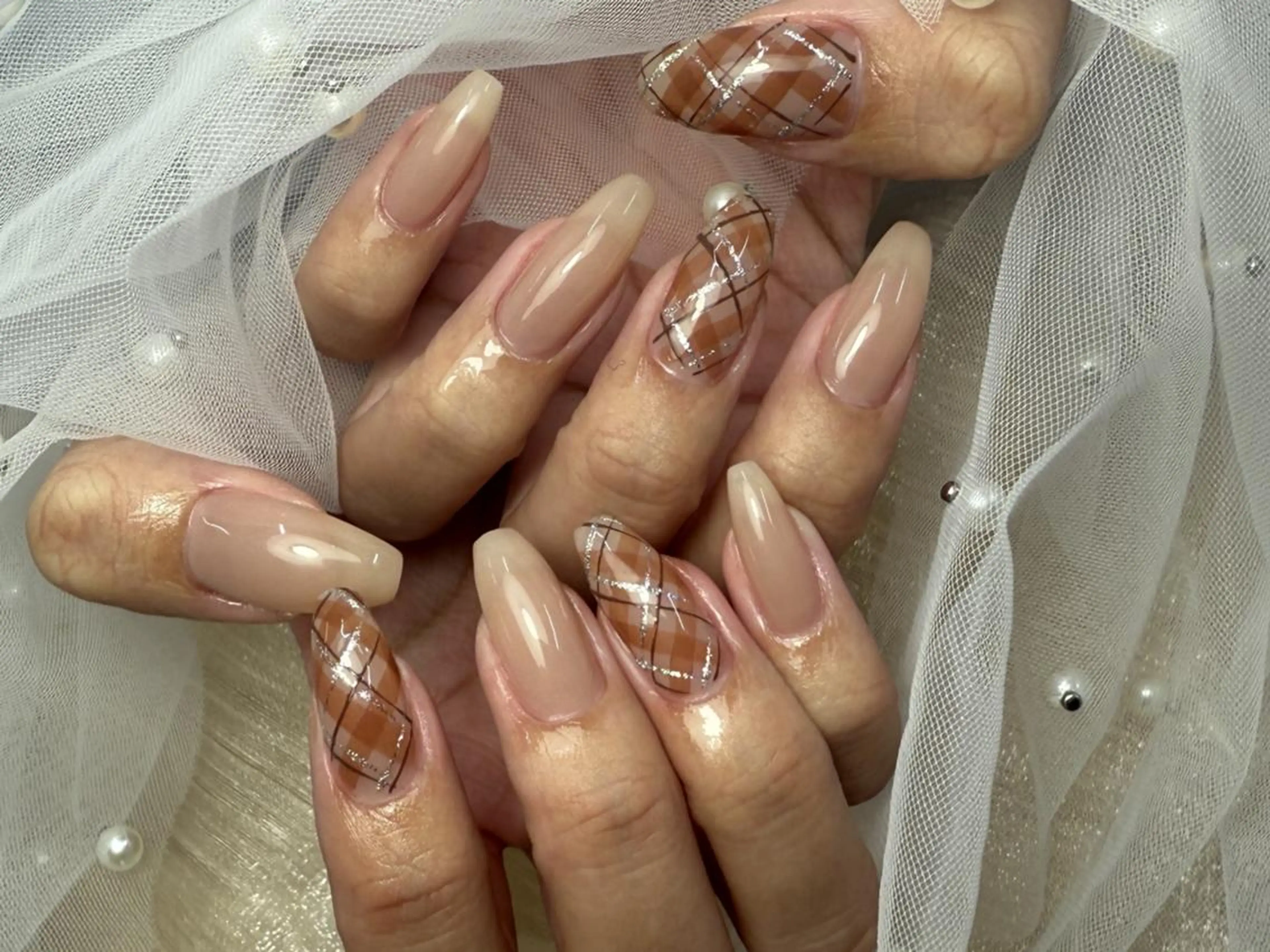 ネイル ブラウン シルバー ハンドネイル ToliyDeliy Nail Salonのネイルデザイン