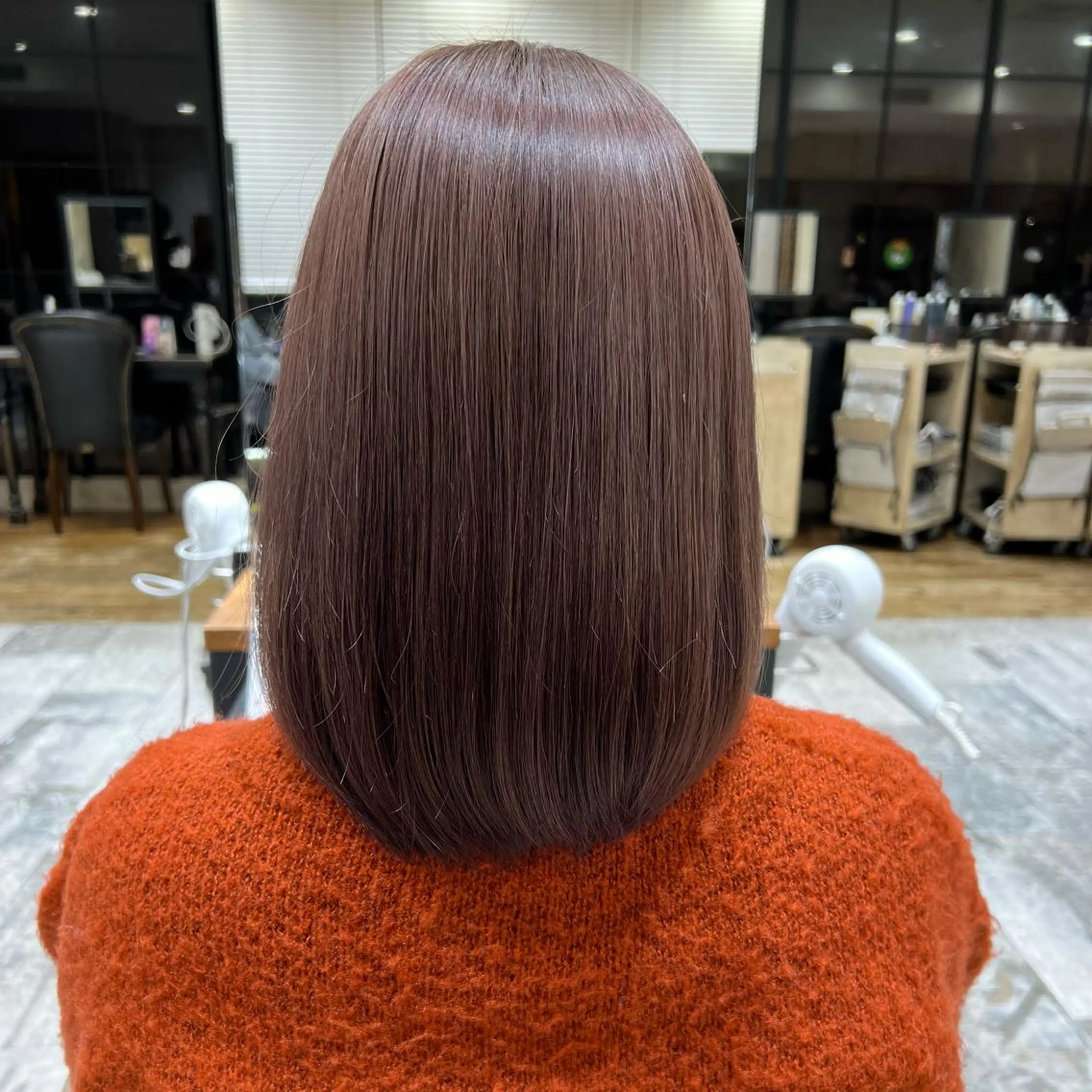 ミディアム カラー 💍新宿ショート 💍岩田莉奈のヘアスタイル