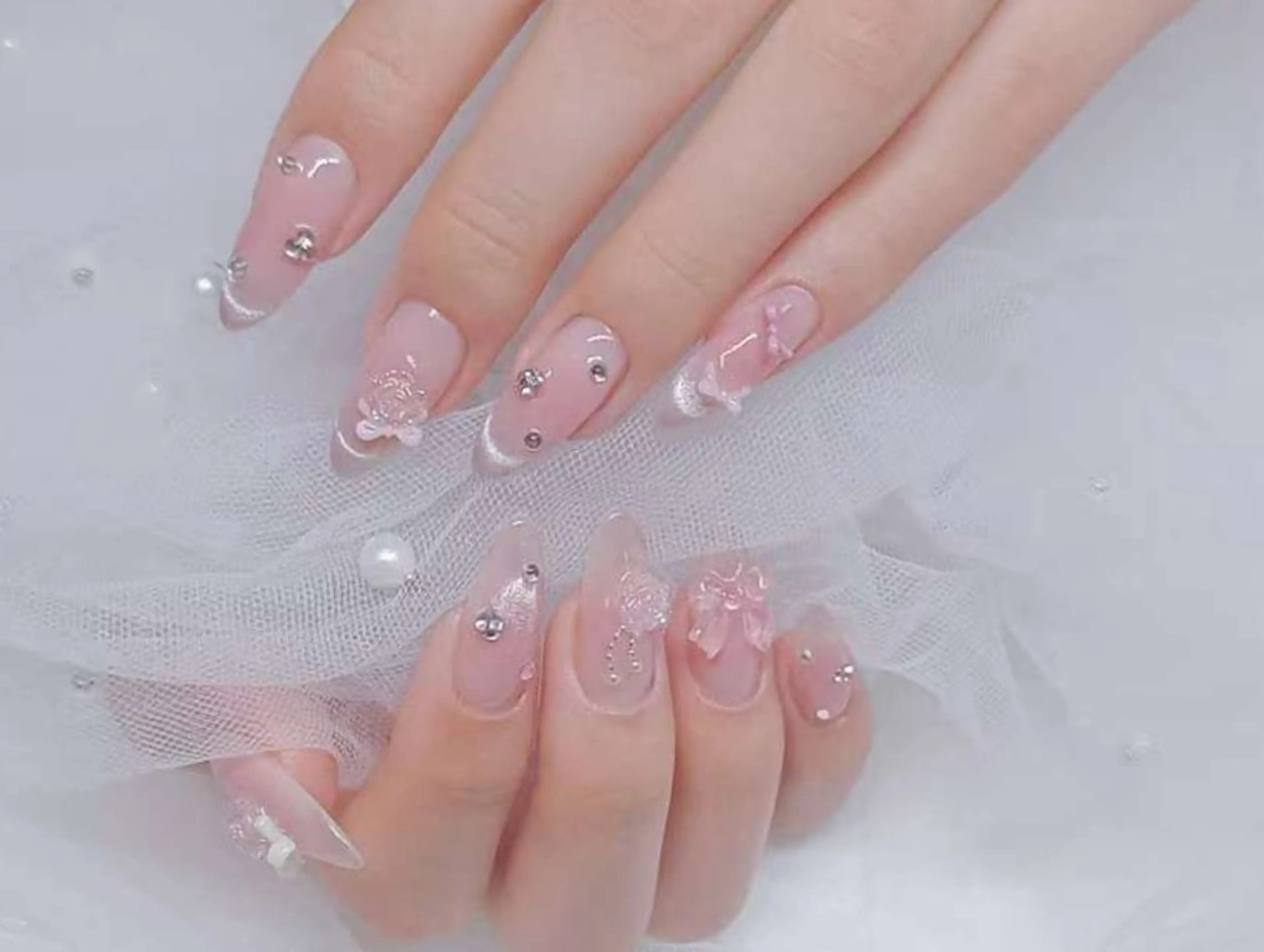 ネイル フットネイル フレンチネイル ジェルネイル ガラスフレンチ 韓国ネイル ハンドネイル ハンドケア 当日予約可能💜 アキラのその他イメージ