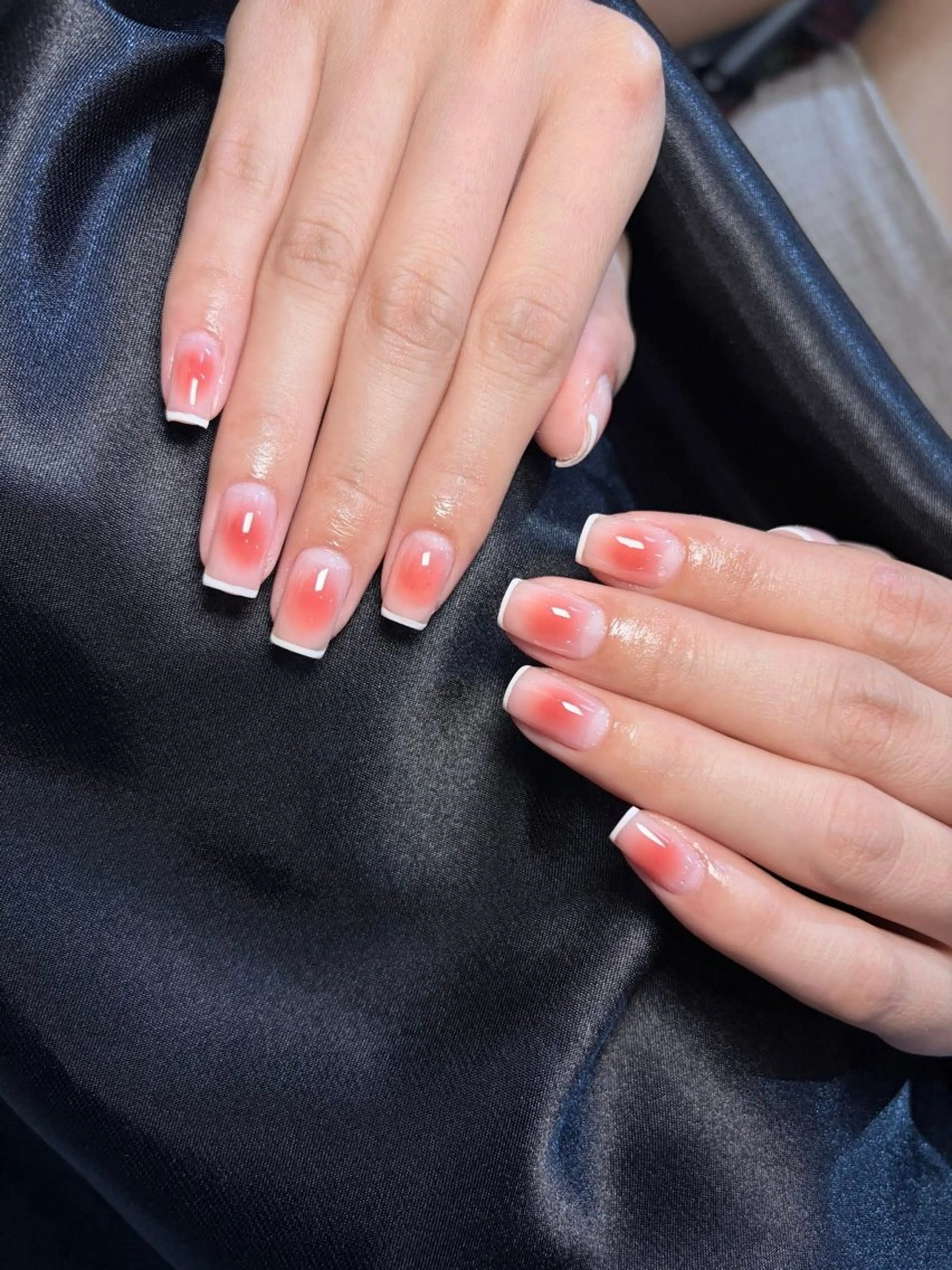 ネイル 長さ出し フレンチネイル ジェルネイル ガラスフレンチ 韓国ネイル ハンドネイル Minette nailHuongのネイルデザイン