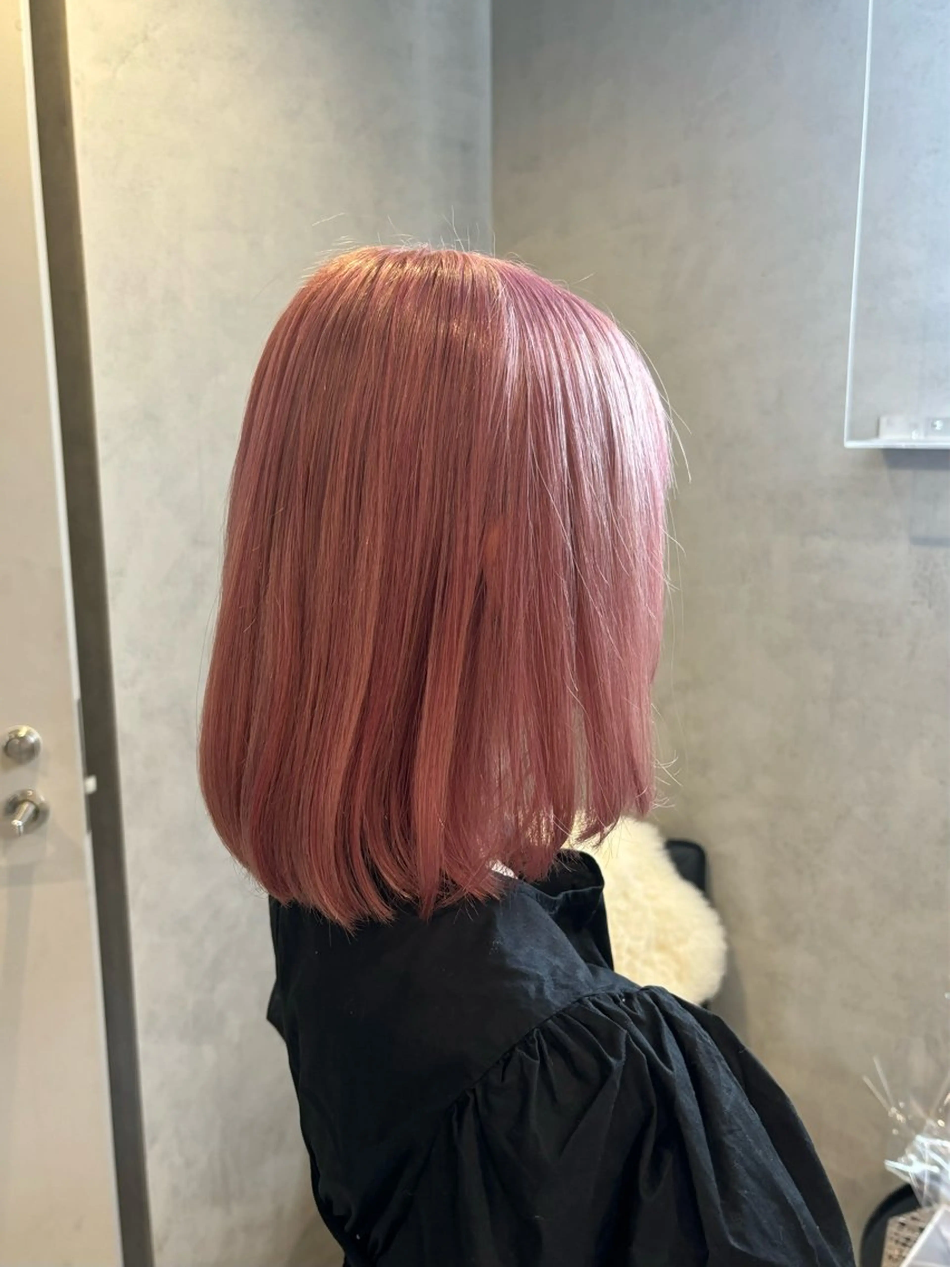 ミディアム ヘアカラー 小玉 唯依のヘアスタイル