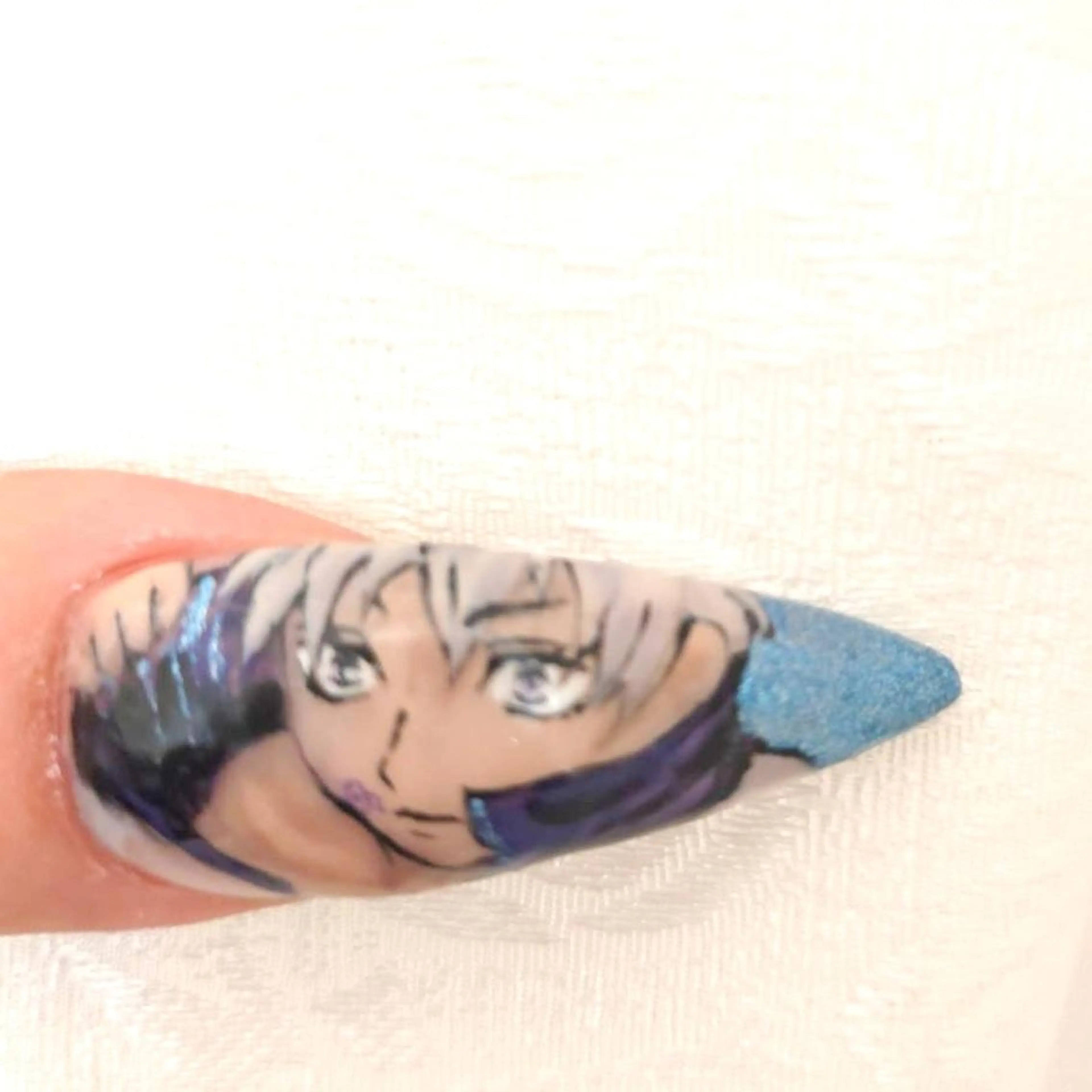 ネイル エステとネイル ローズコンフォートのネイルデザイン