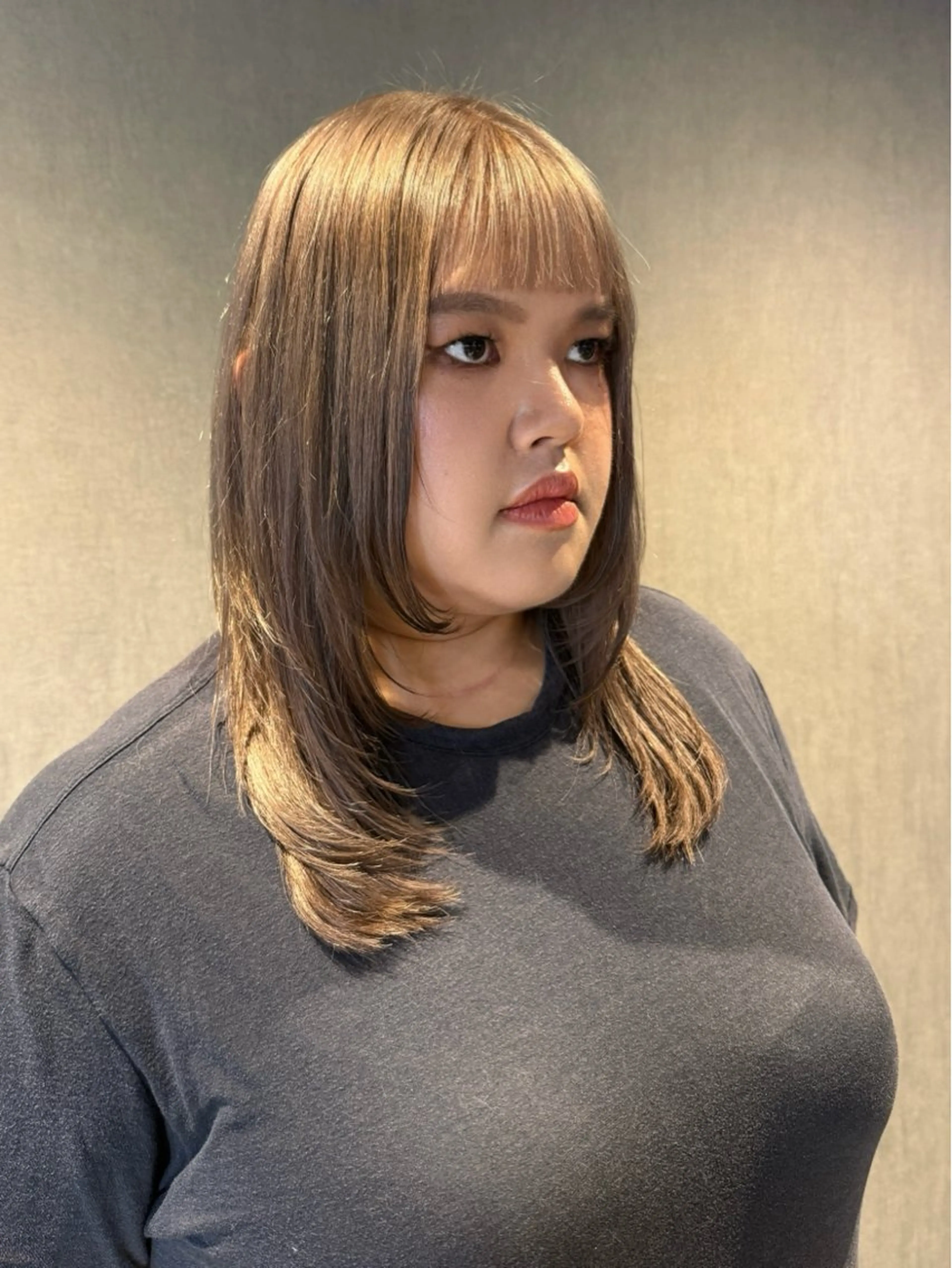 ミディアム ヘアカラー 中国人美容師／透明感 縮毛矯正/ジャックのヘアスタイル