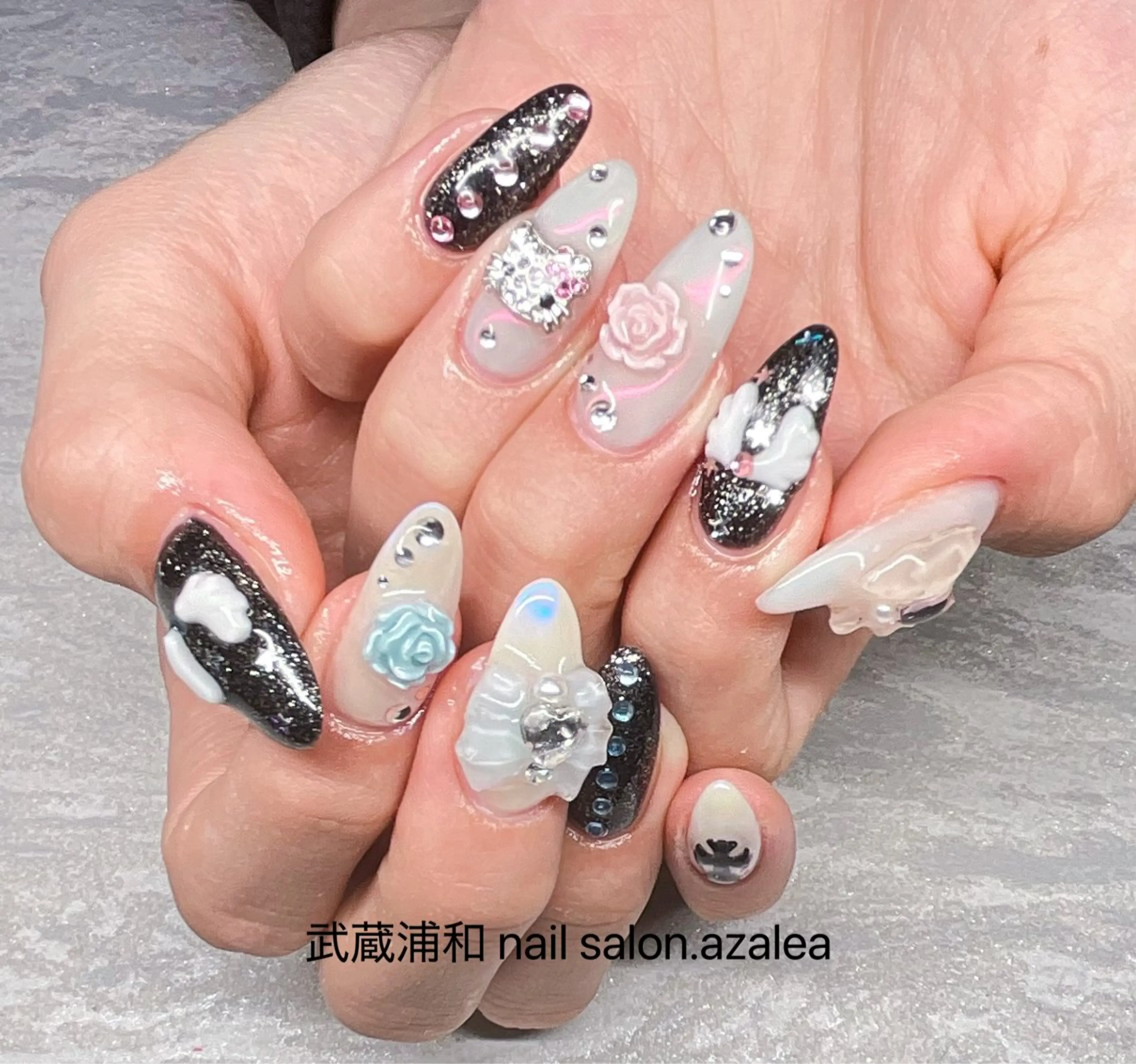 ネイル ハンドネイル R inのネイルデザイン