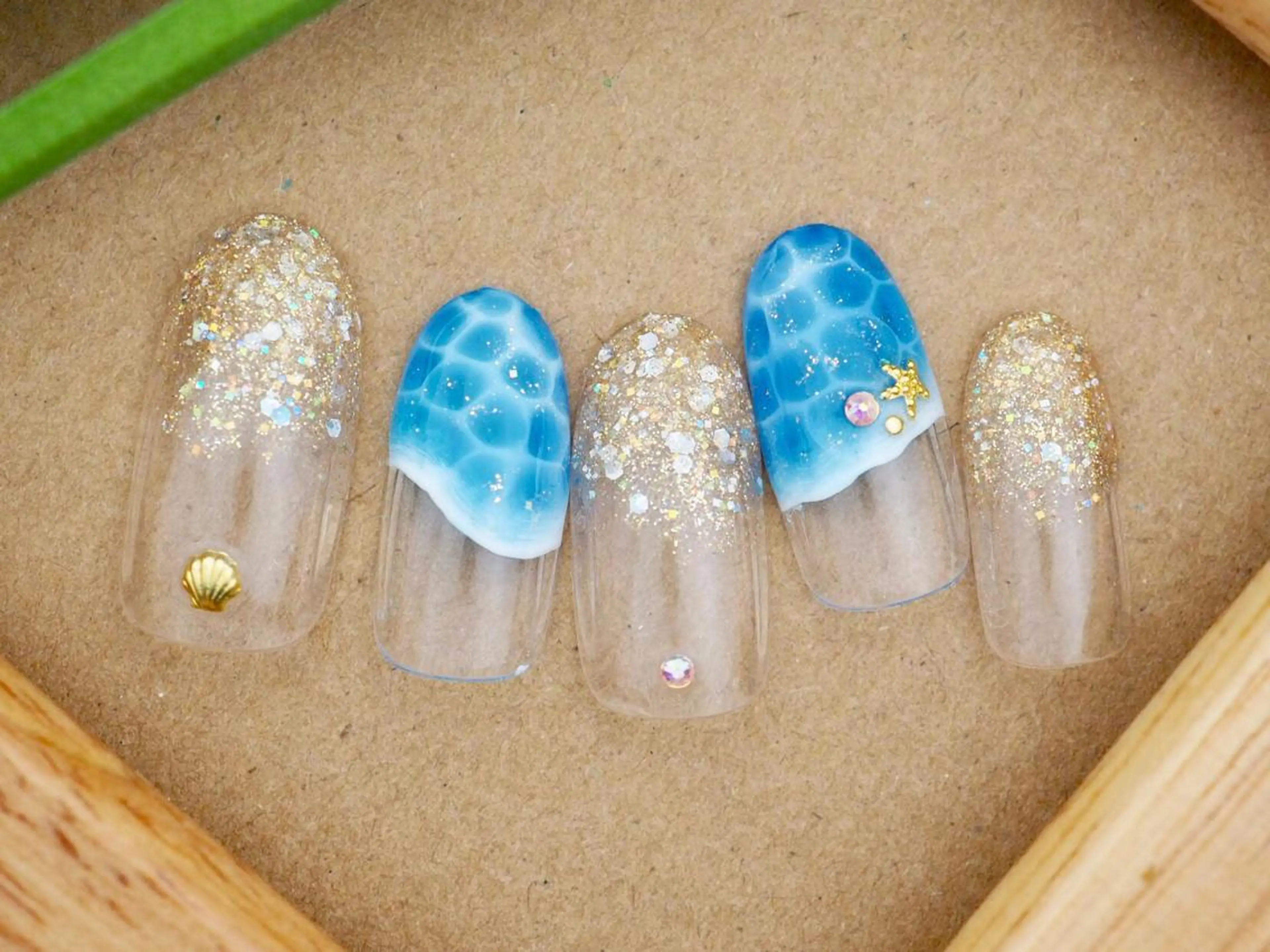 ネイル トップネイリスト Ribbon立川店のネイルデザイン