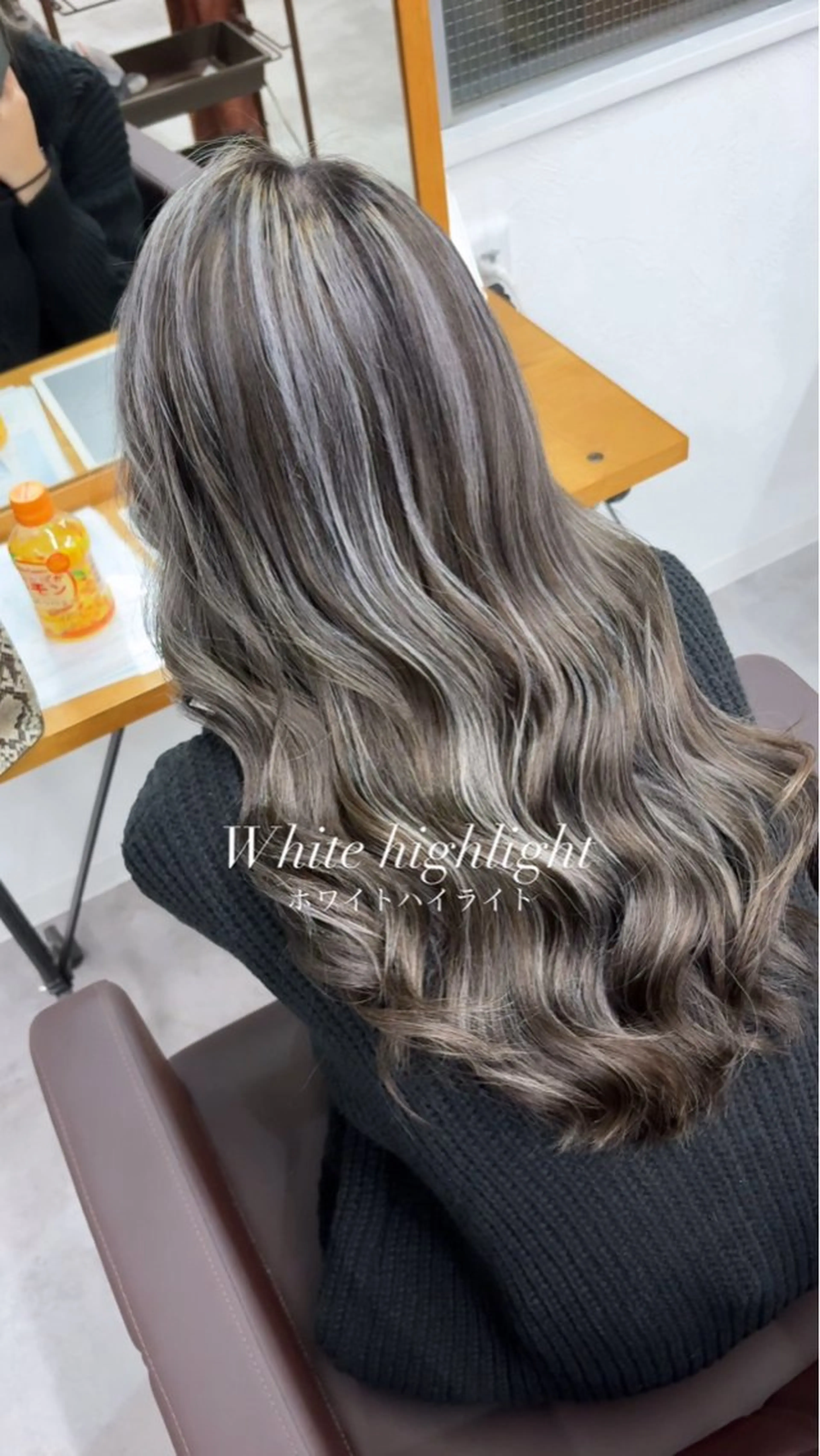 ロング カラー ブリーチ ハイライトカラー ハイライト TORA【Li's /東大阪布施美容室】のヘアスタイル