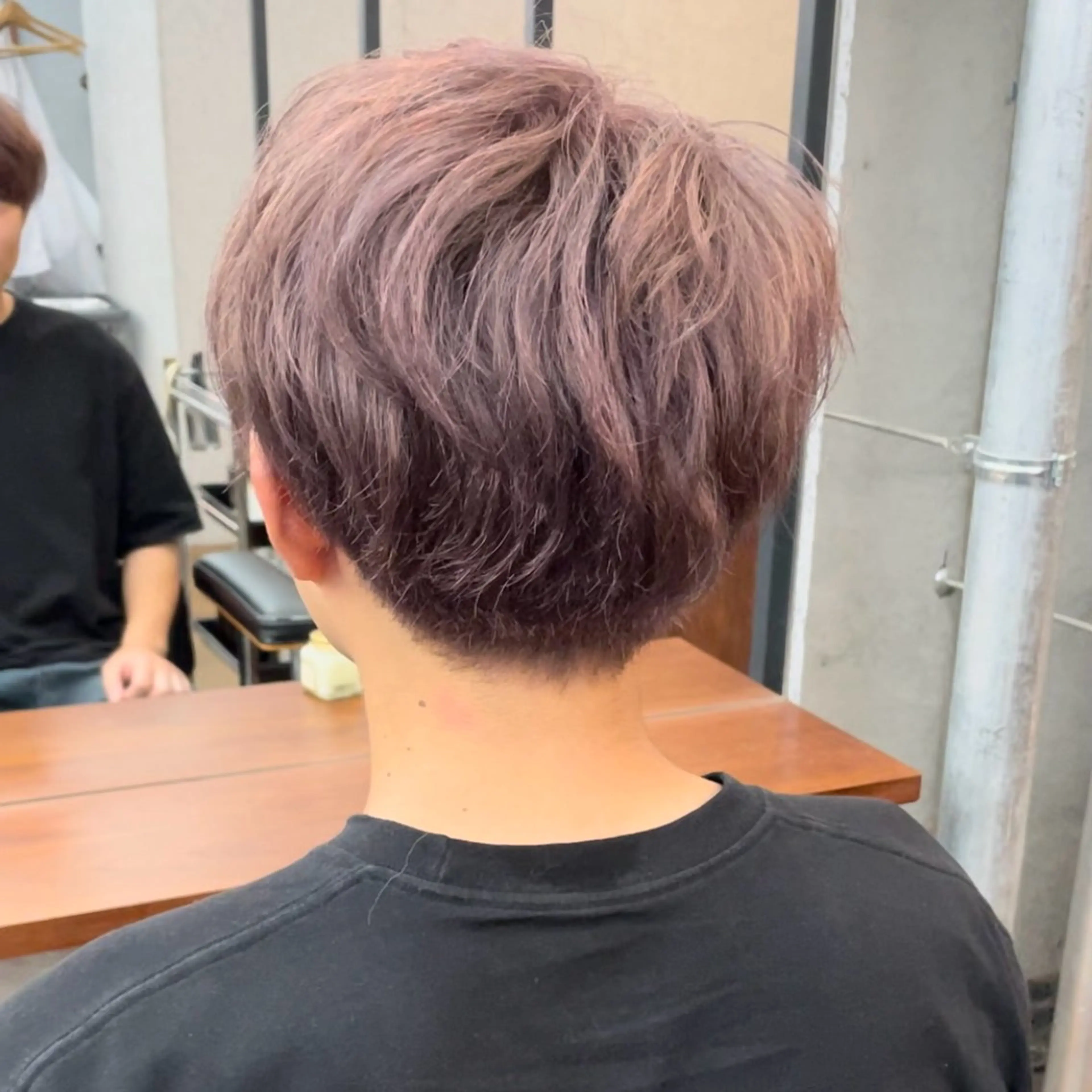 ショート カラー メンズ メンズブリーチ メンズウルフカット ベージュカラー ブリーチ パープルカラー ✂︎ウルフ・ショート ✂︎MIKUNIのヘアスタイル