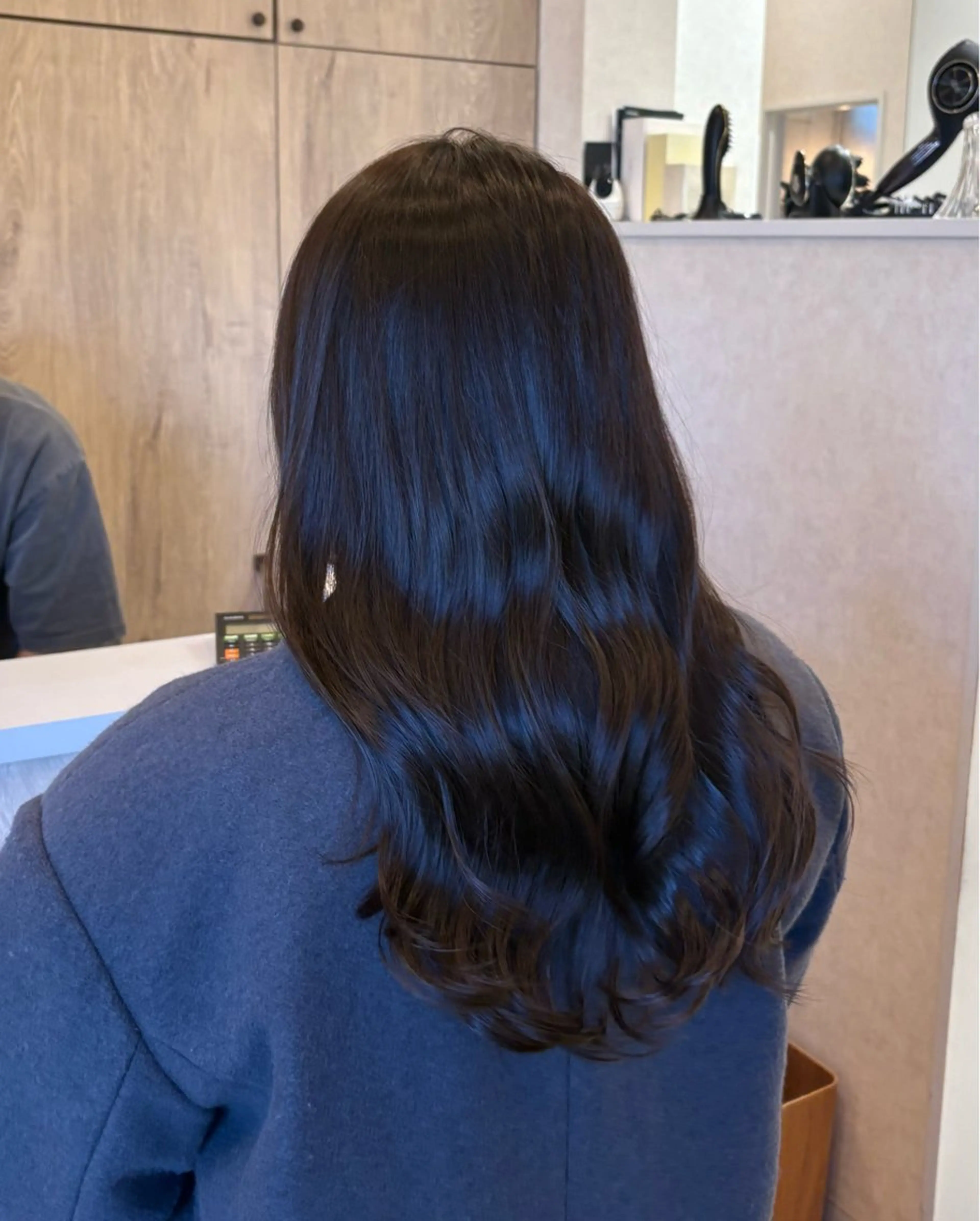 セミロング ヘアカラー 透明感カラー🌿 ｍｏｅのヘアスタイル