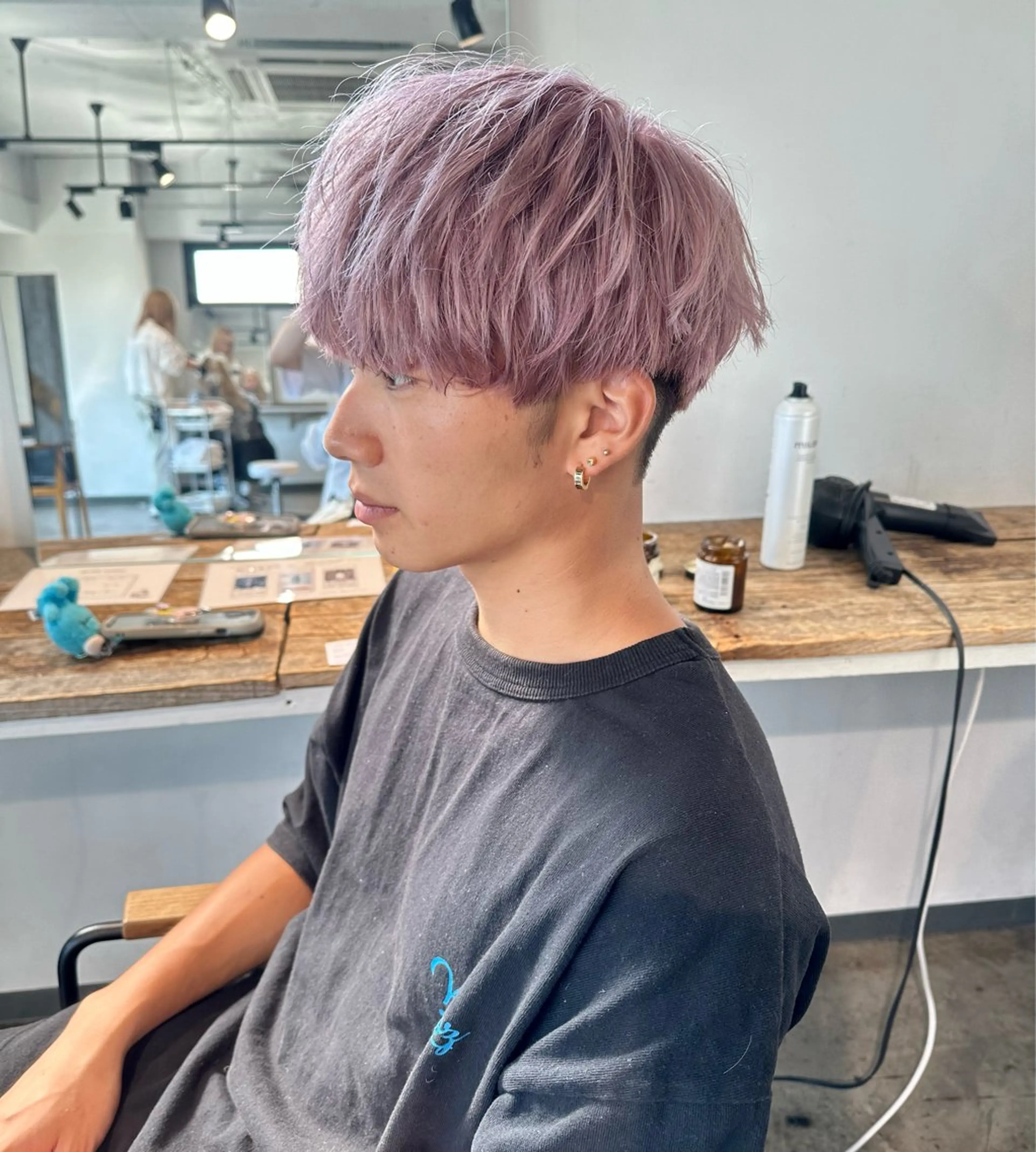 ショート カラー メンズ ヘアカラー トリートメント ✨艶ブリーチカラー ✨四ノ宮裕己のヘアスタイル