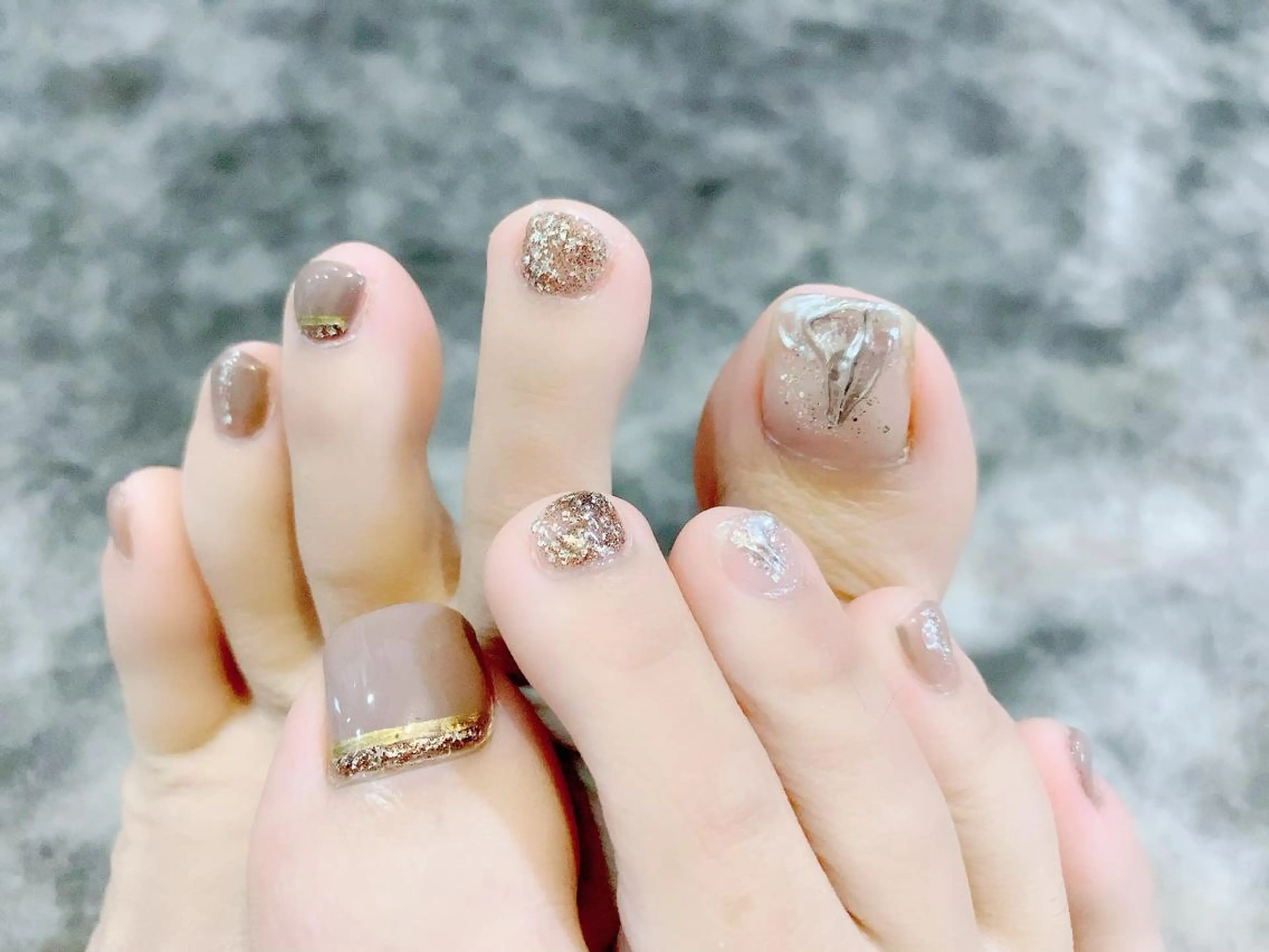 ネイル フットネイル ニュアンスネイル FERNA フェルナのマツエク・マツパデザイン