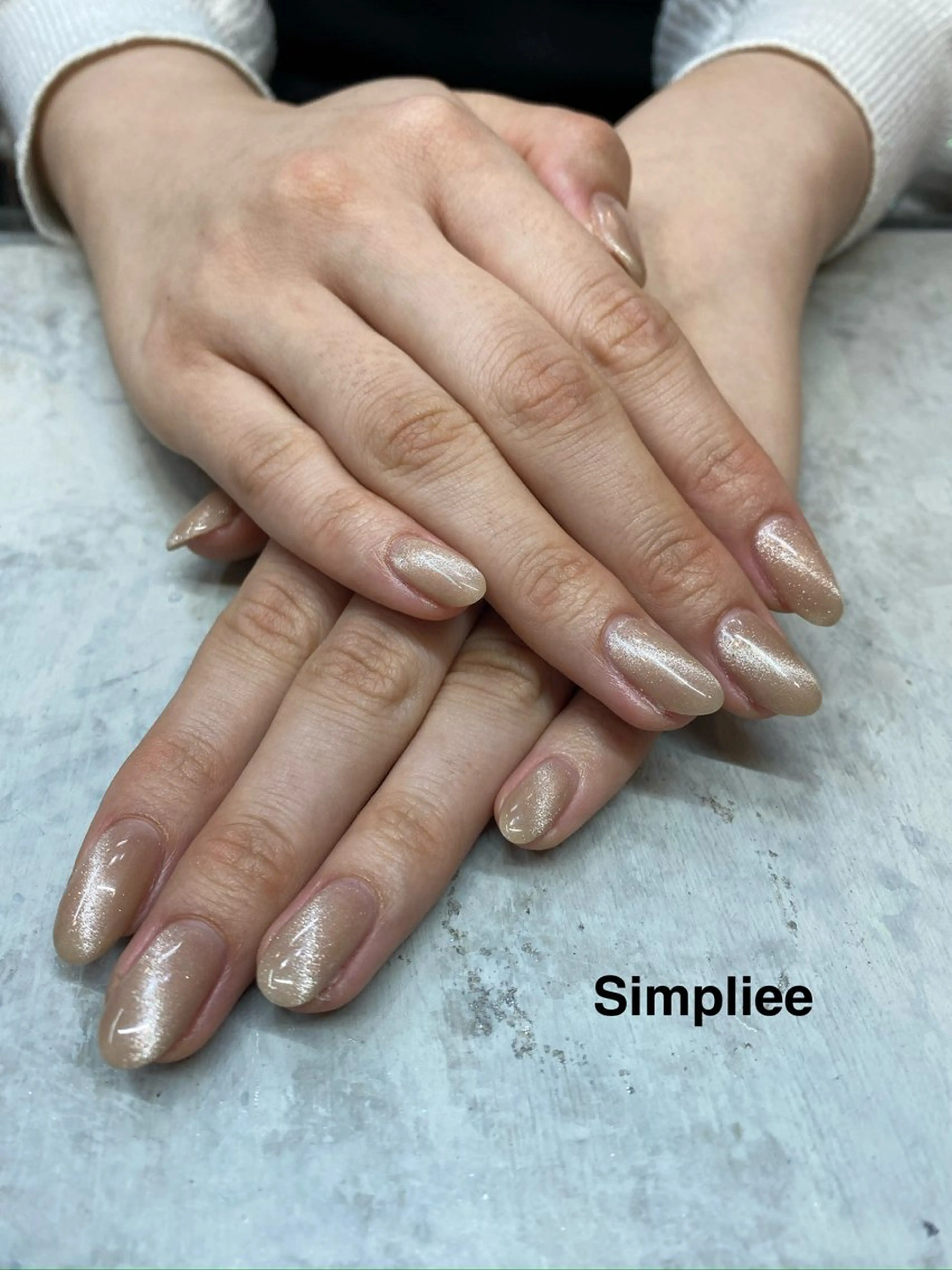 ネイル シンプリーワン 渋谷店🪄MOENAのネイルデザイン