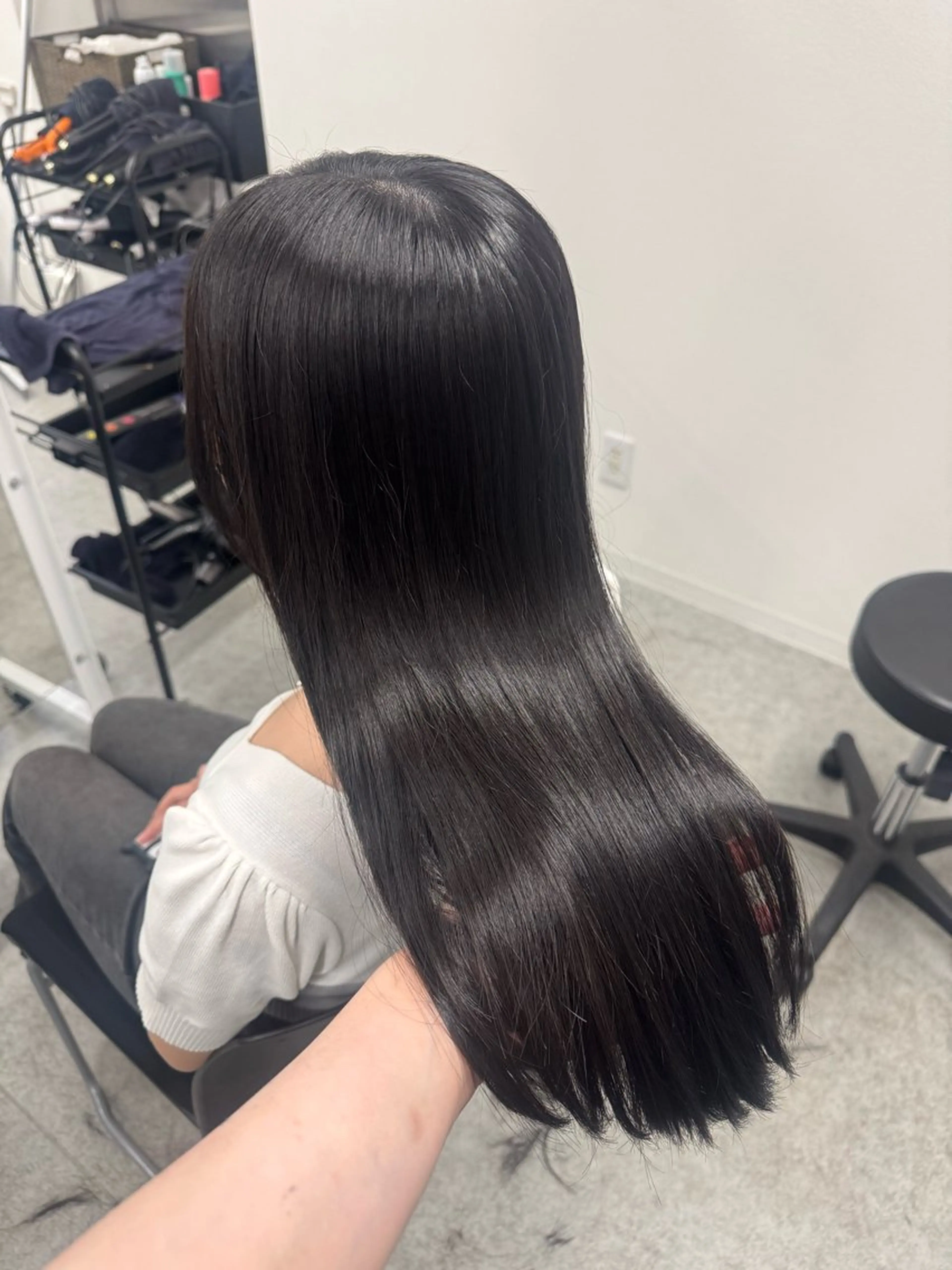 カラー 髪質改善 ヘアカラー トリートメント 🤍Mei🤍赤み消 し透明感ツヤカラーのヘアスタイル