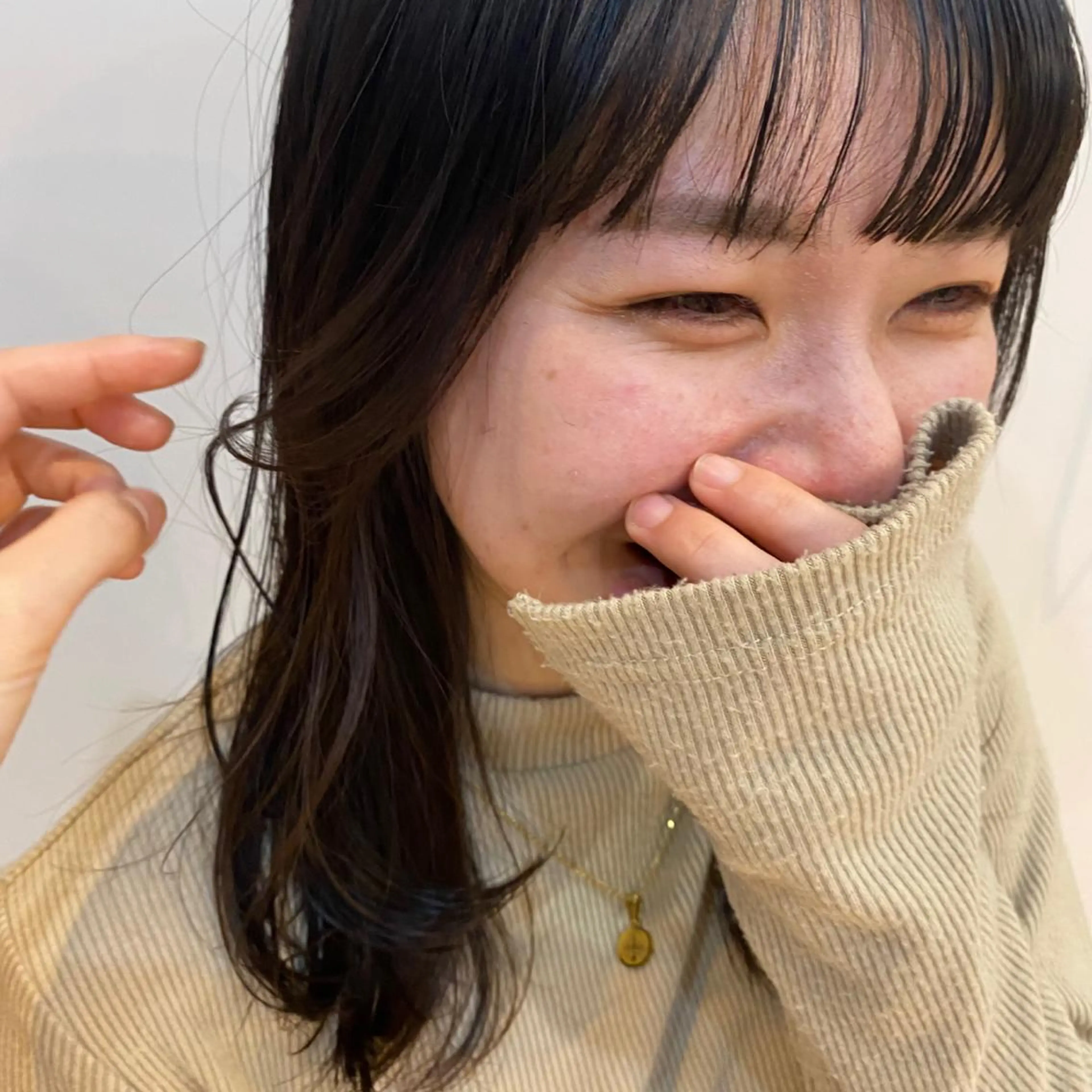 セミロング shiori/暖色/ レイヤー/似合わせのヘアスタイル