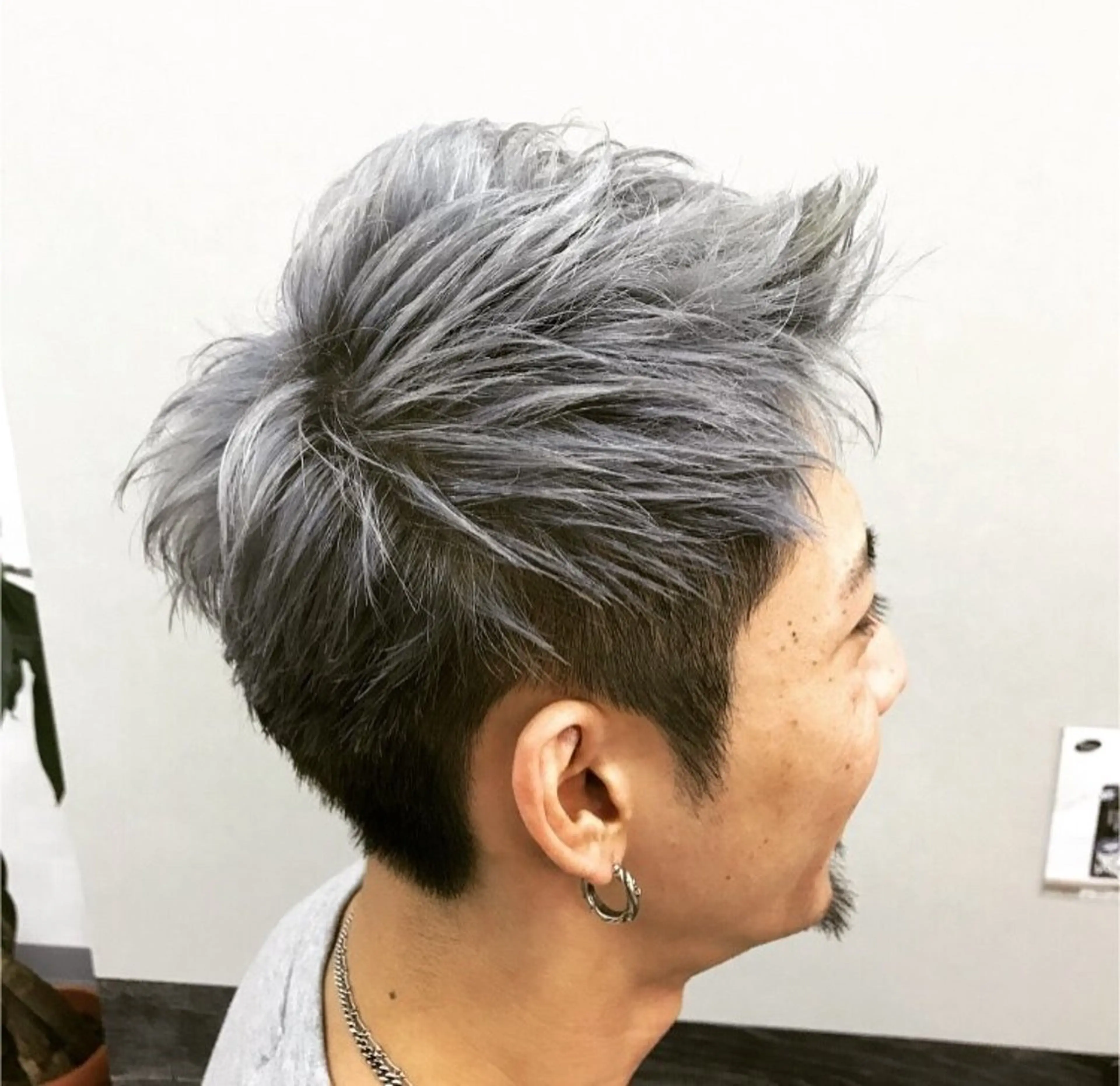 メンズダブルカラー&カットの写真