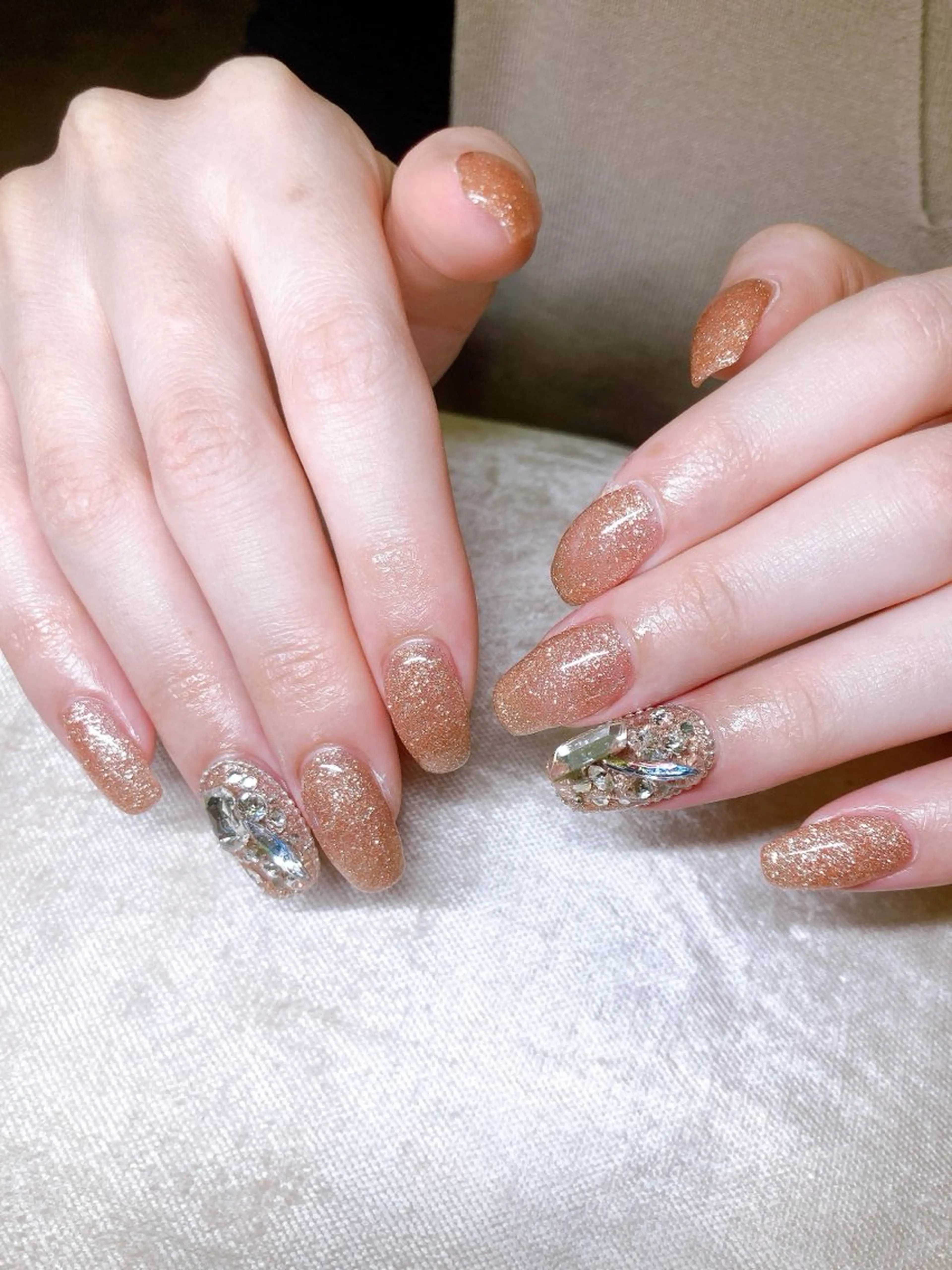 ネイル ECLAT エクラ所属・寺山 千鶴のネイルデザイン