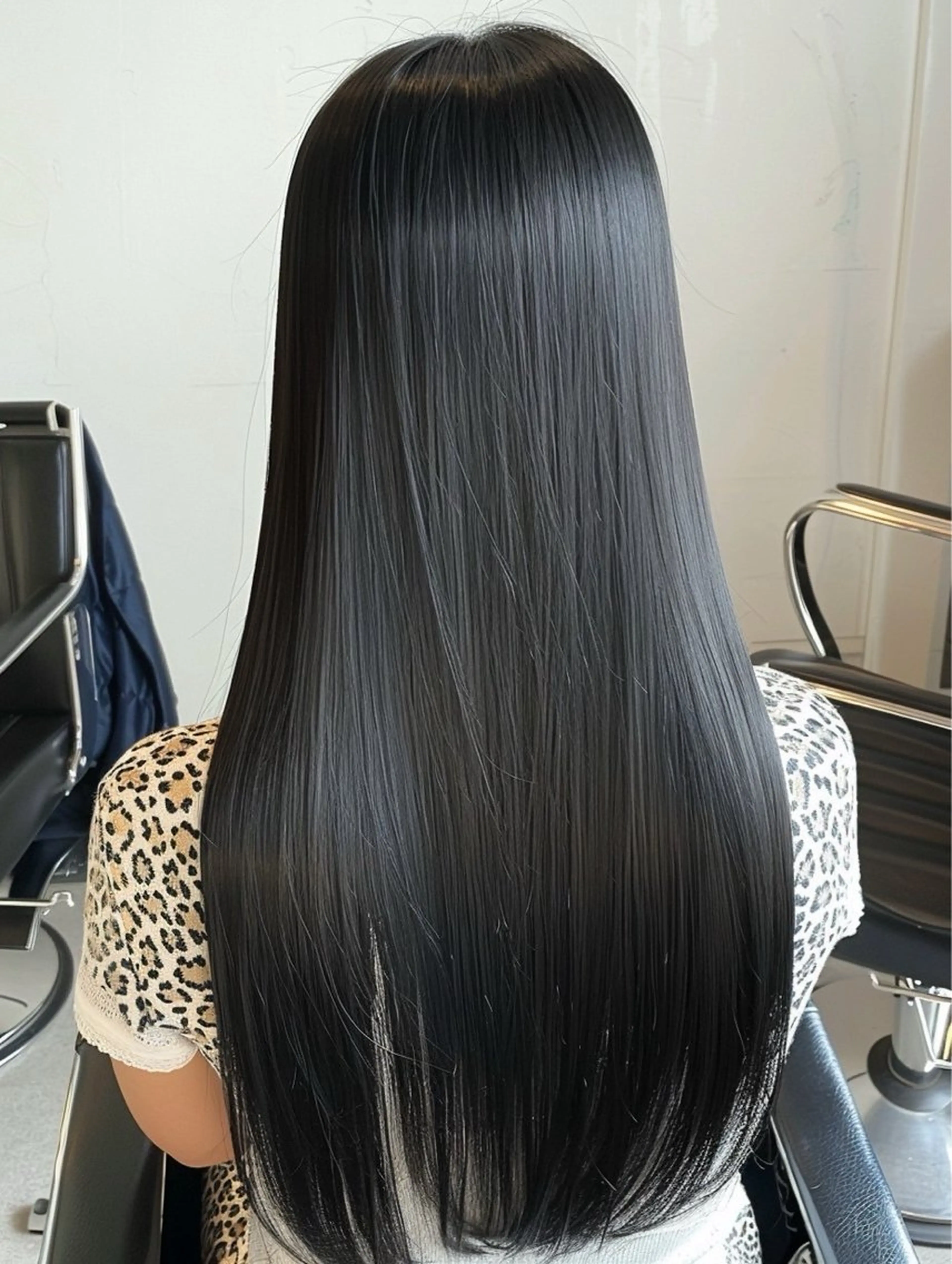 ロング カラー modek's tokyo所属・顔周りレイヤー ☺︎shunのヘアスタイル