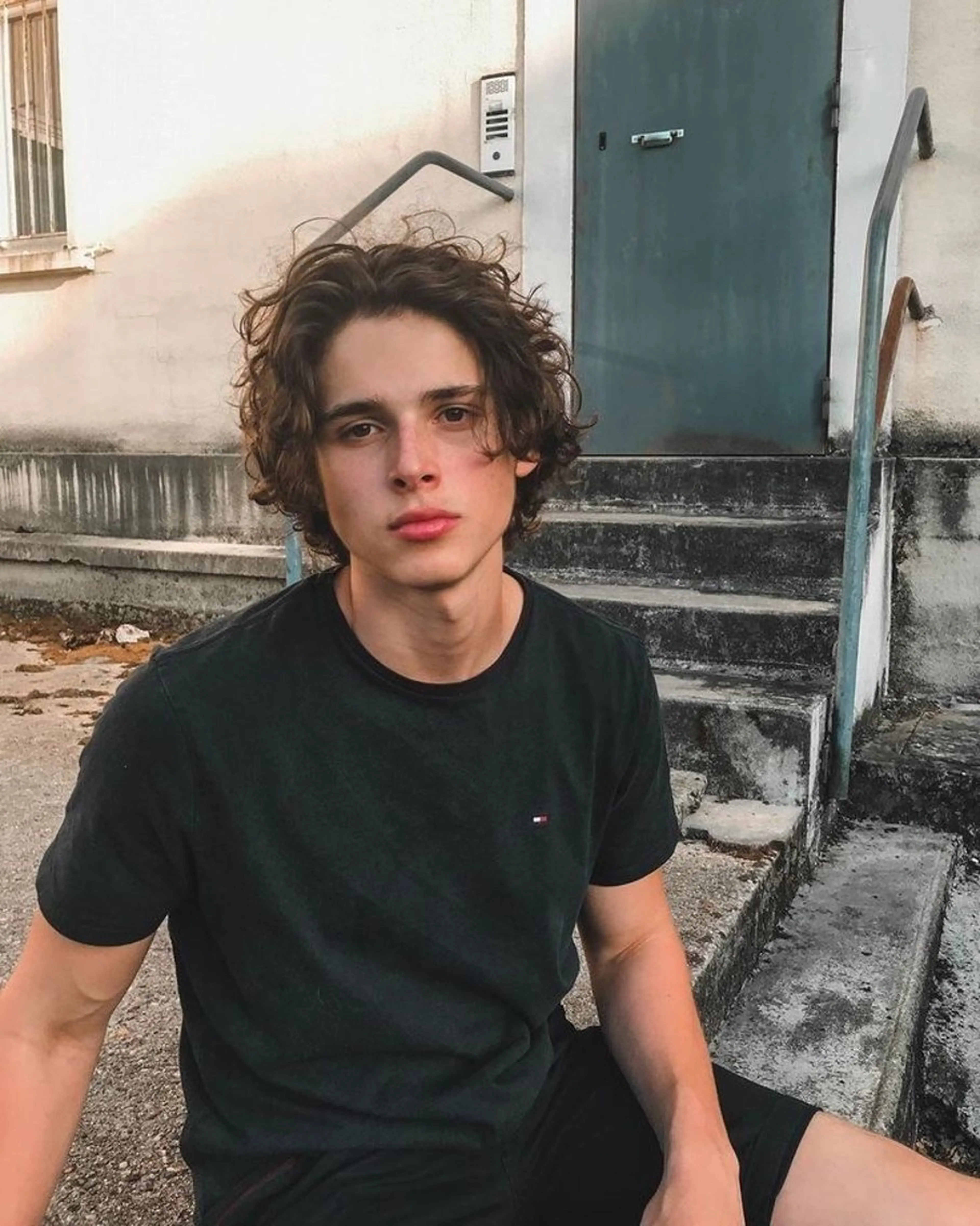 ミディアム パーマ メンズ ミディアムパーマ メンズパーマ 外国人風カラー Je suis heureuse Tres所属・✨骨格矯正メンズ特化 美容師公平✨のヘアスタイル