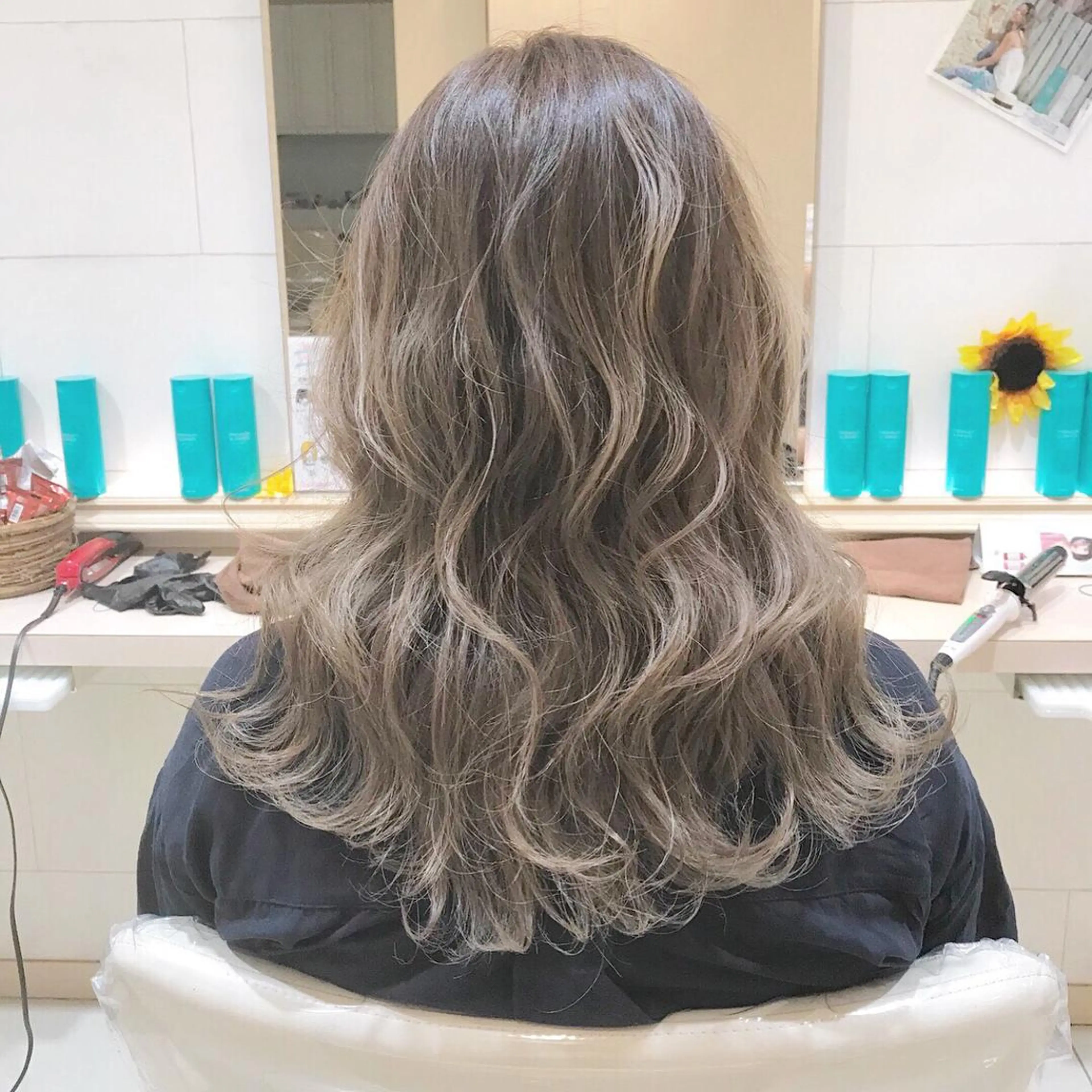 当日⭕️イルミナカラー＋2ステップトリートメント　平日17時30分、土日16時30分最終受付の写真