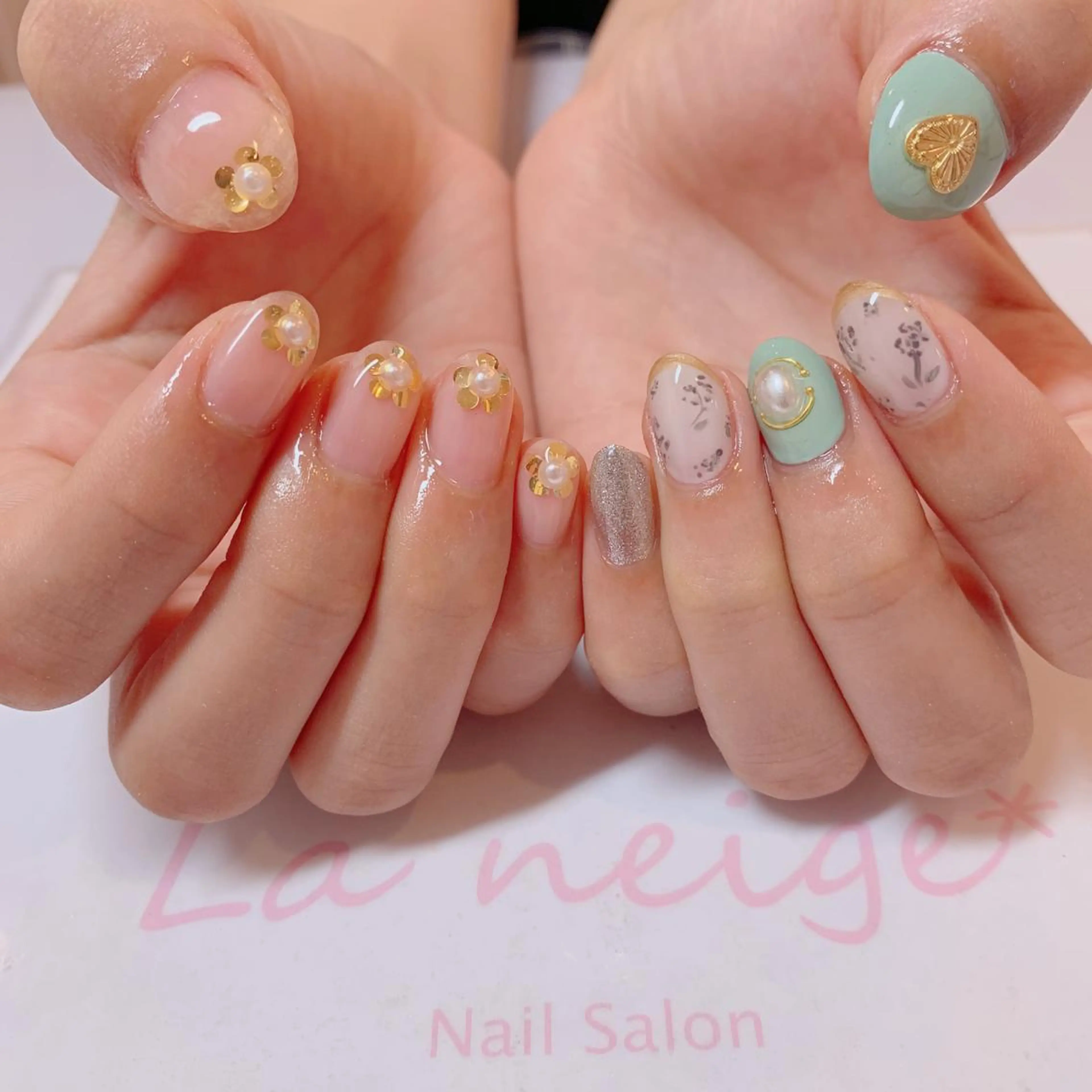 ネイル La neige* yuki 🥯🍑のネイルデザイン