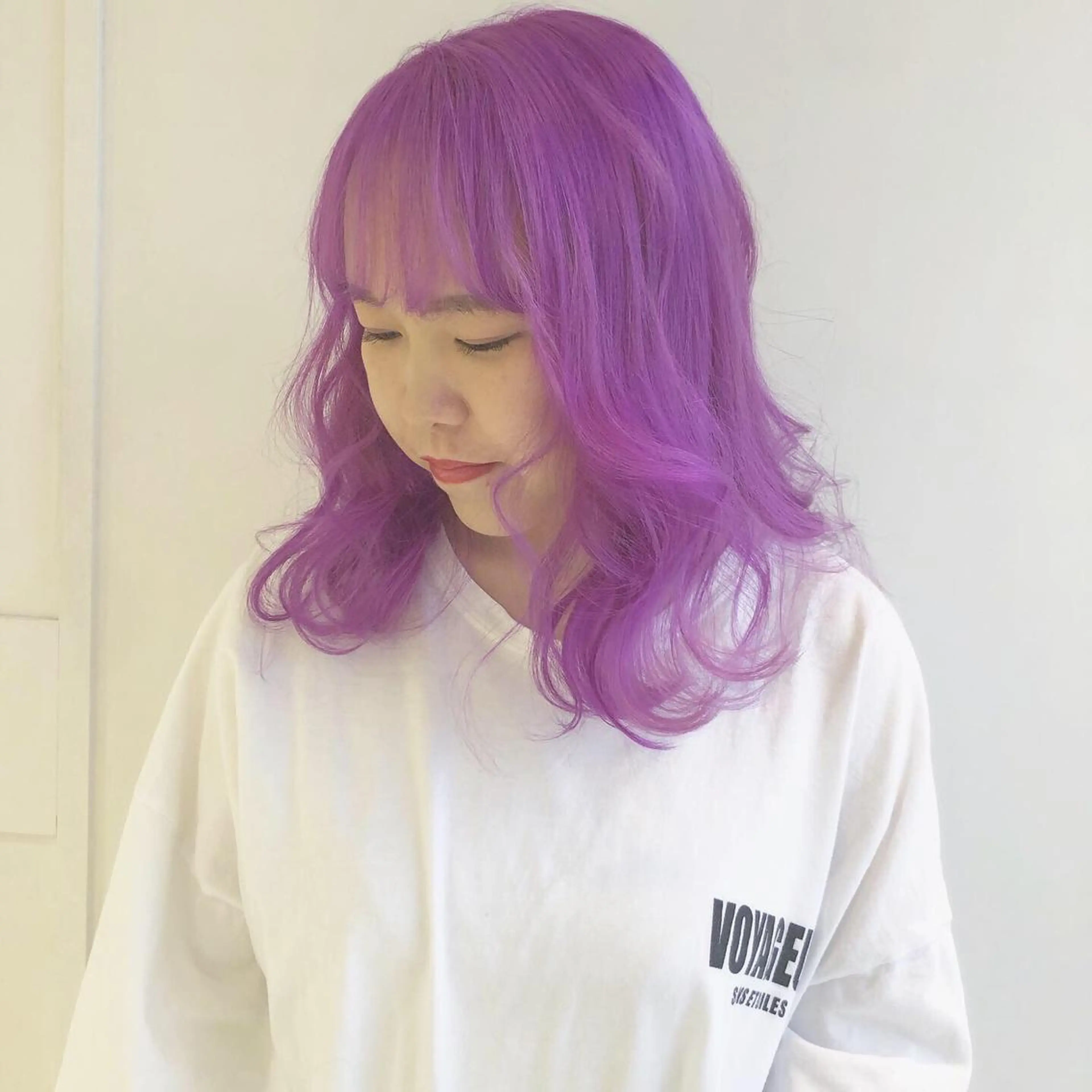 セミロング カラー ORIKA 美容室のヘアスタイル