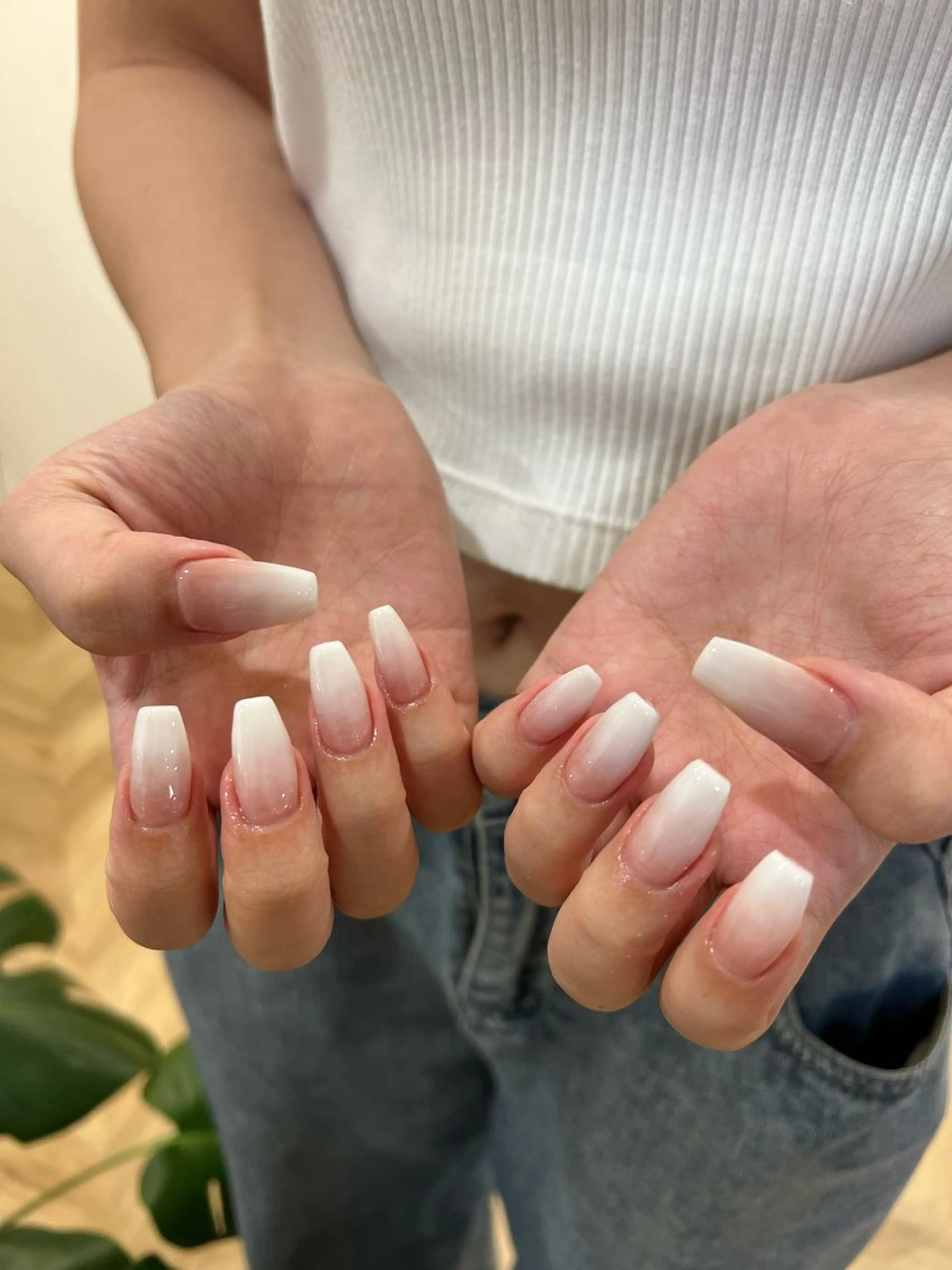 ネイル ハンドネイル フットネイル ハンドケア Nes.Nail所属・Miyagi Asamiのネイルデザイン