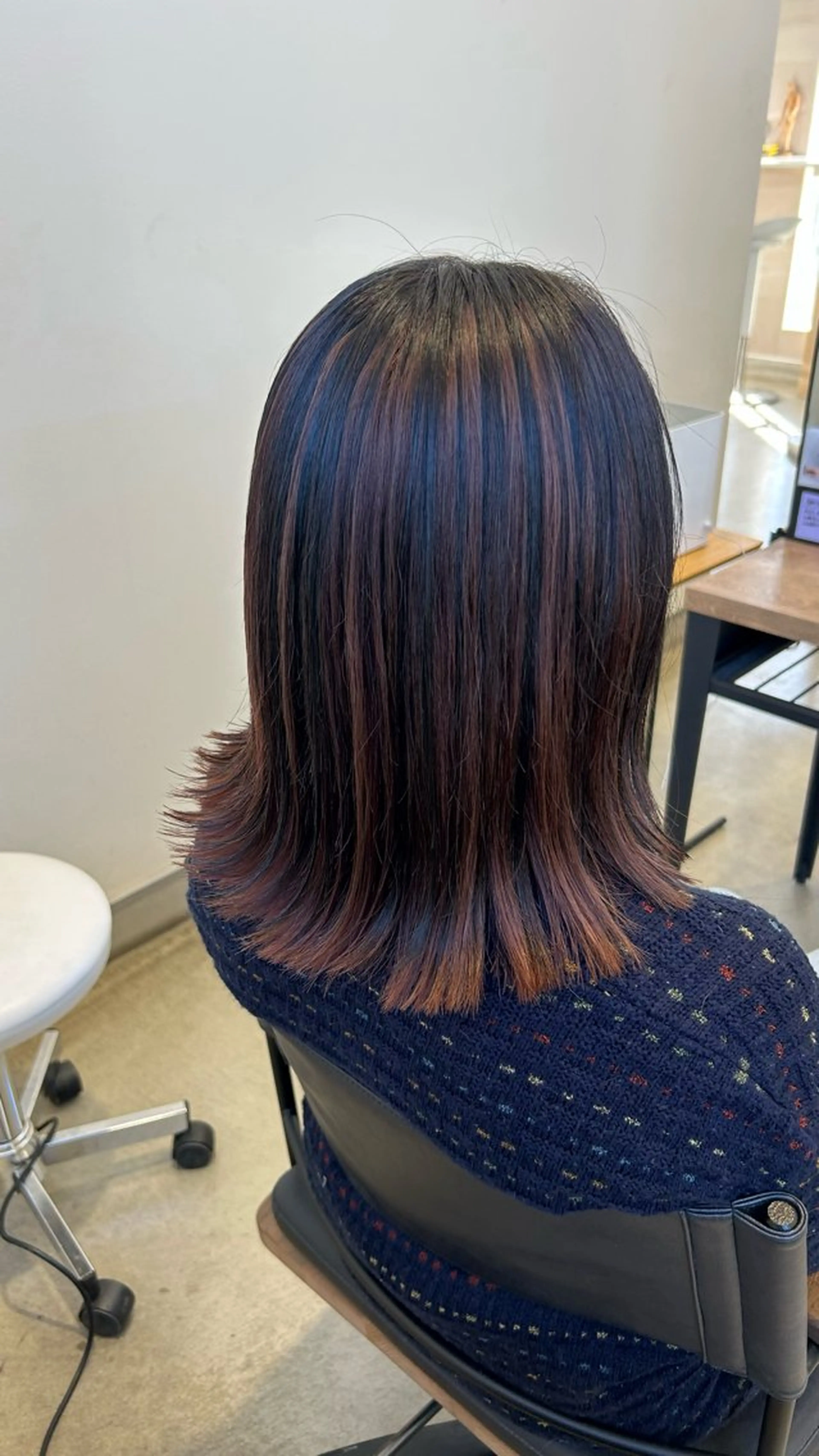 ミディアム ピンクブラウン ヘアカラー 根岸 麻菜のヘアスタイル