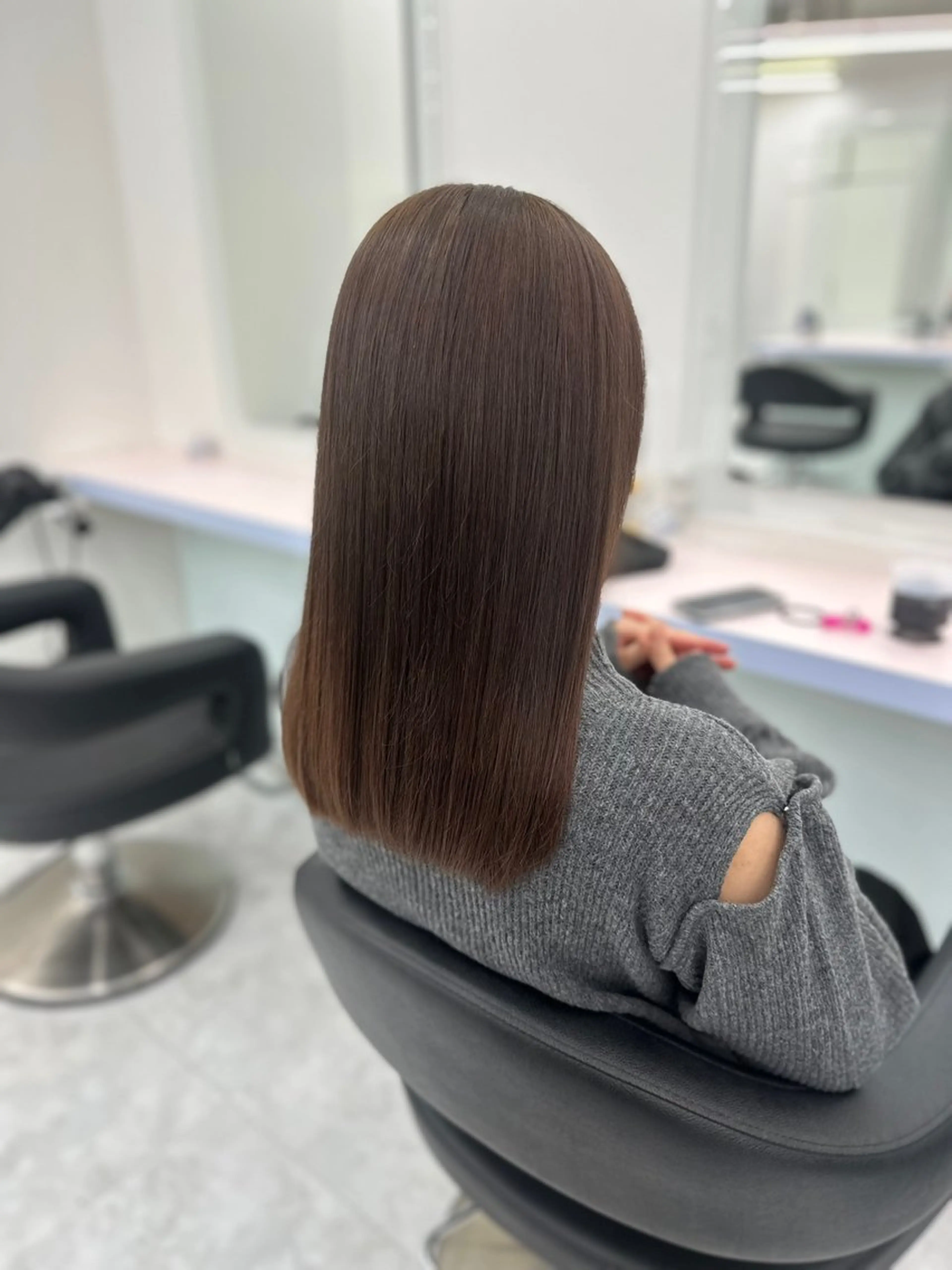 ミディアム カラー ヘアカラー ヘッドスパ 🫧ハイトーン🫧 ベージュ🫧徹哉のヘアスタイル