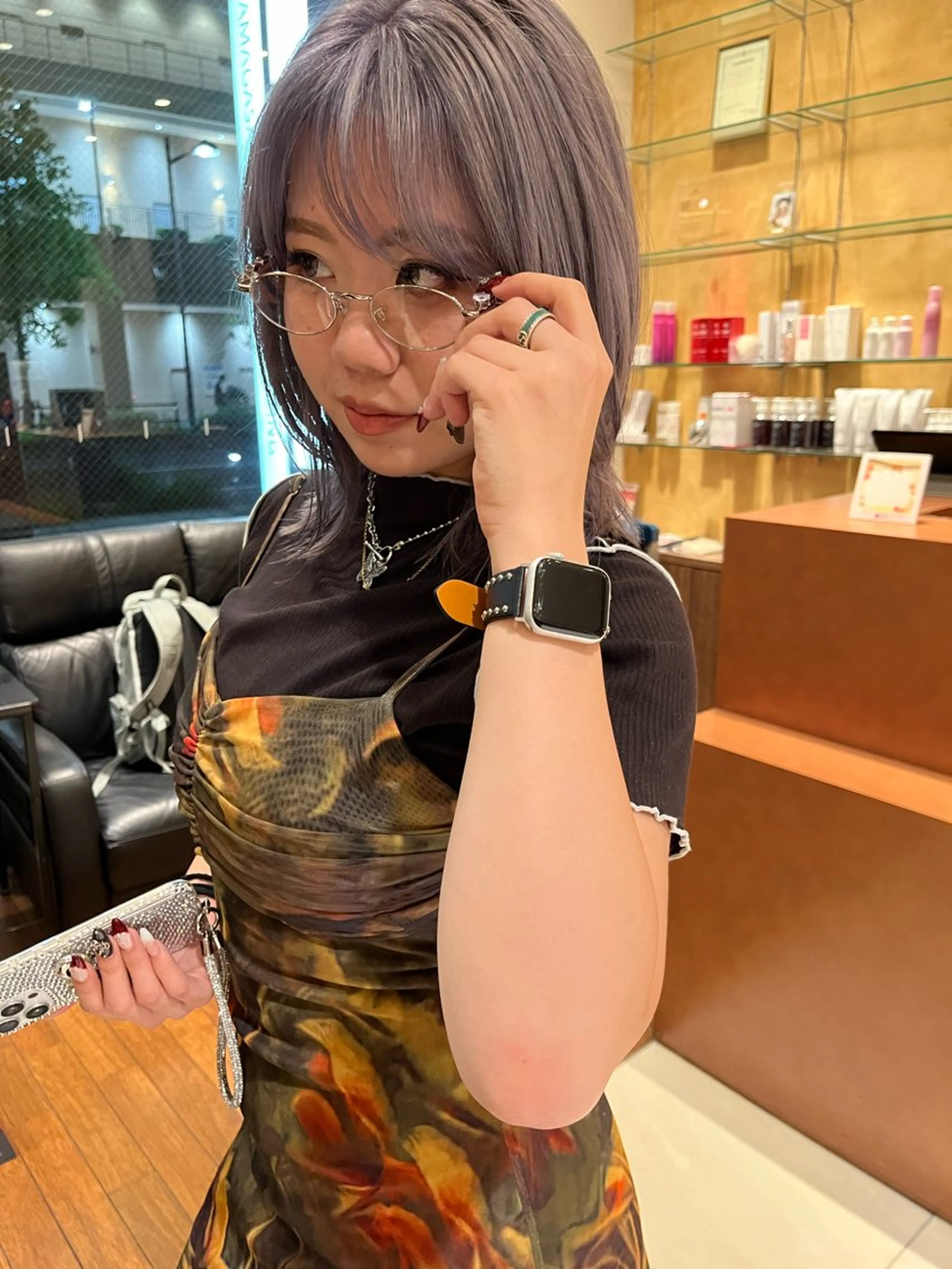 ミディアム ブリーチ・ツヤ髪特化 レイヤー🥝ルナのヘアスタイル