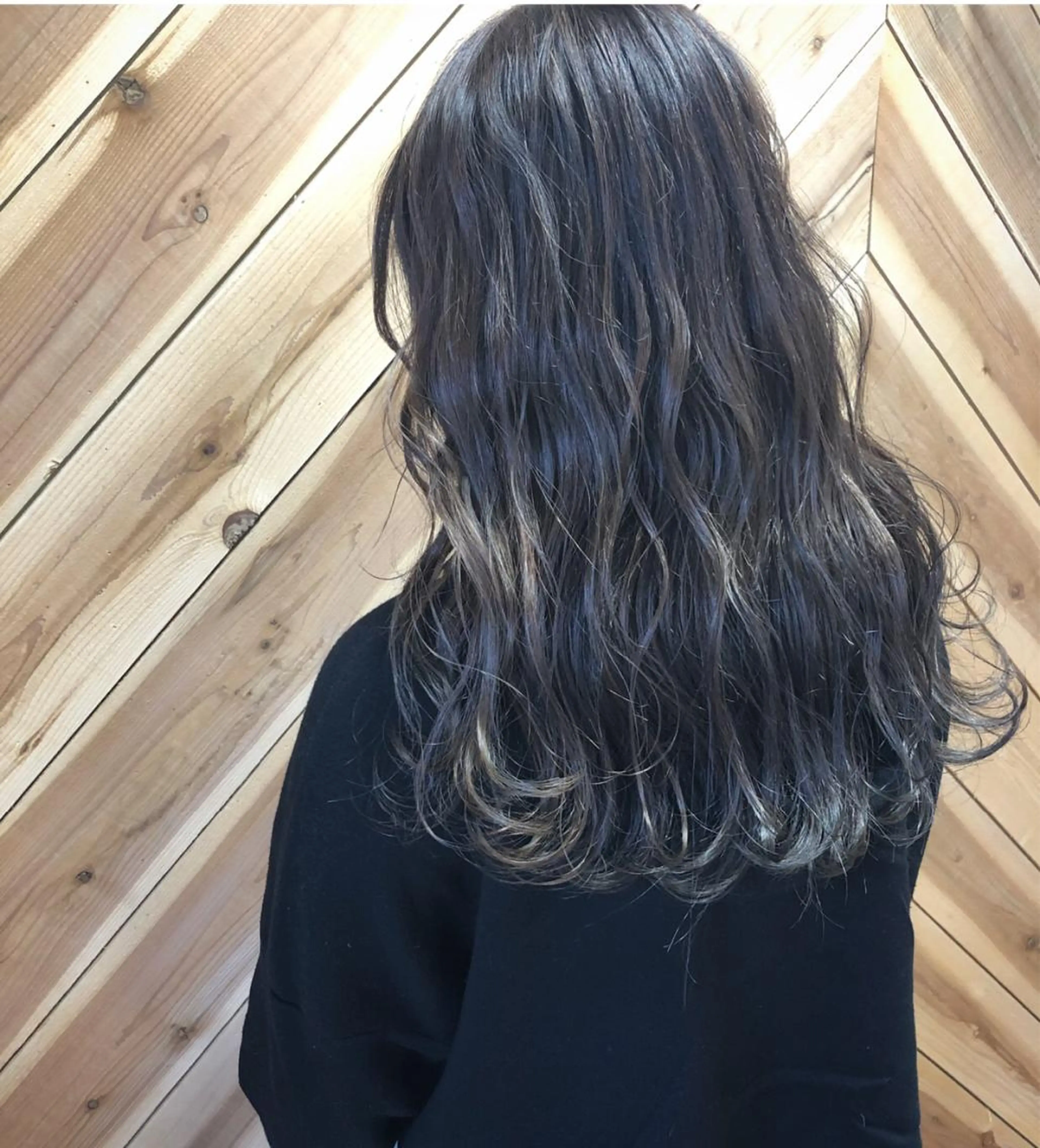 ロング カラー アディクシーカラー アッシュ ブルーカラー ブルーアッシュ 透明感カラー hair salon Ranun髪質改善のヘアスタイル