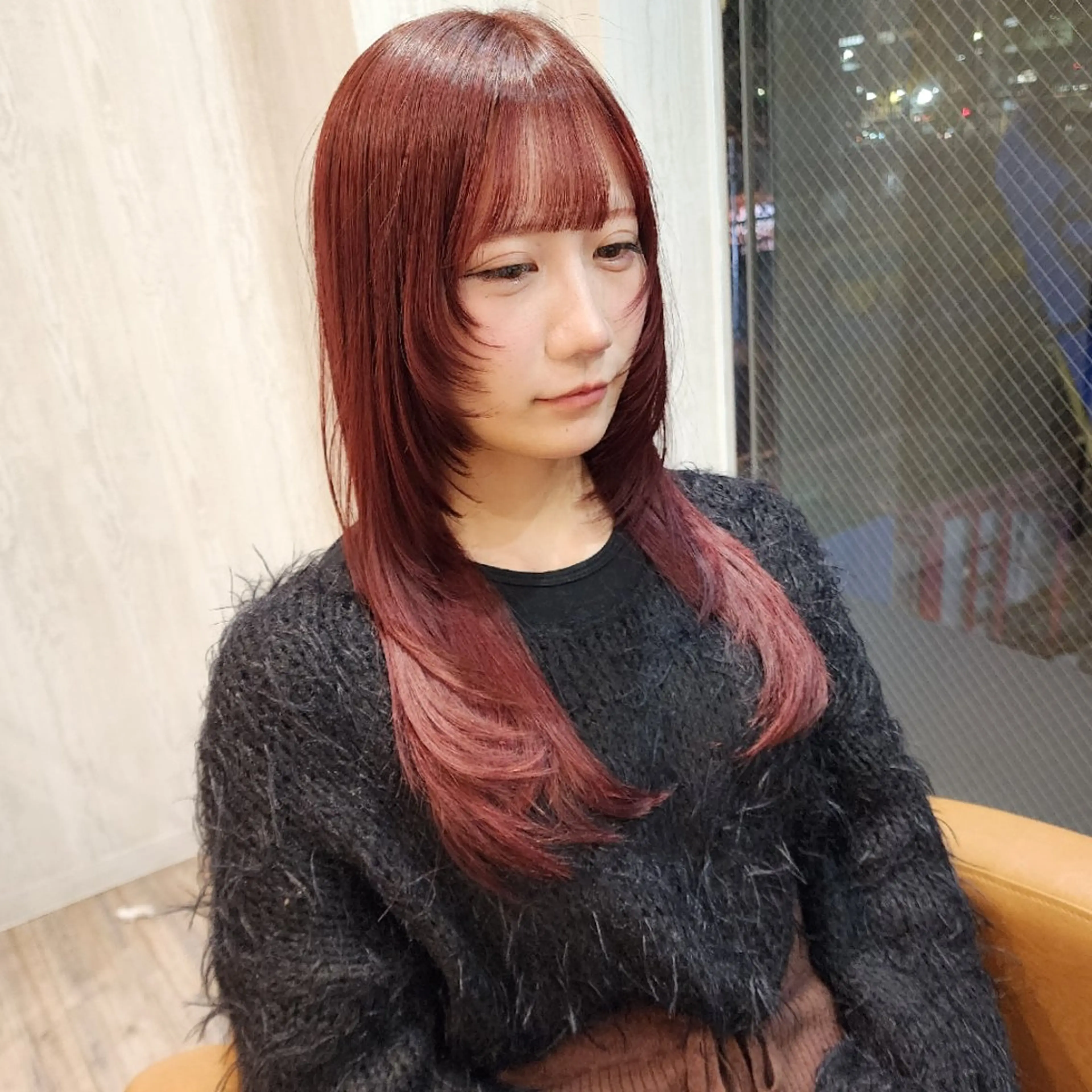 ロング カラー ブリーチ ボルドーカラー ダブルカラー ブリーチなしカラー ピンクカラー カット ヘアカラー トリートメント レイヤーカット/ ウルフカット/大橋 のヘアスタイル