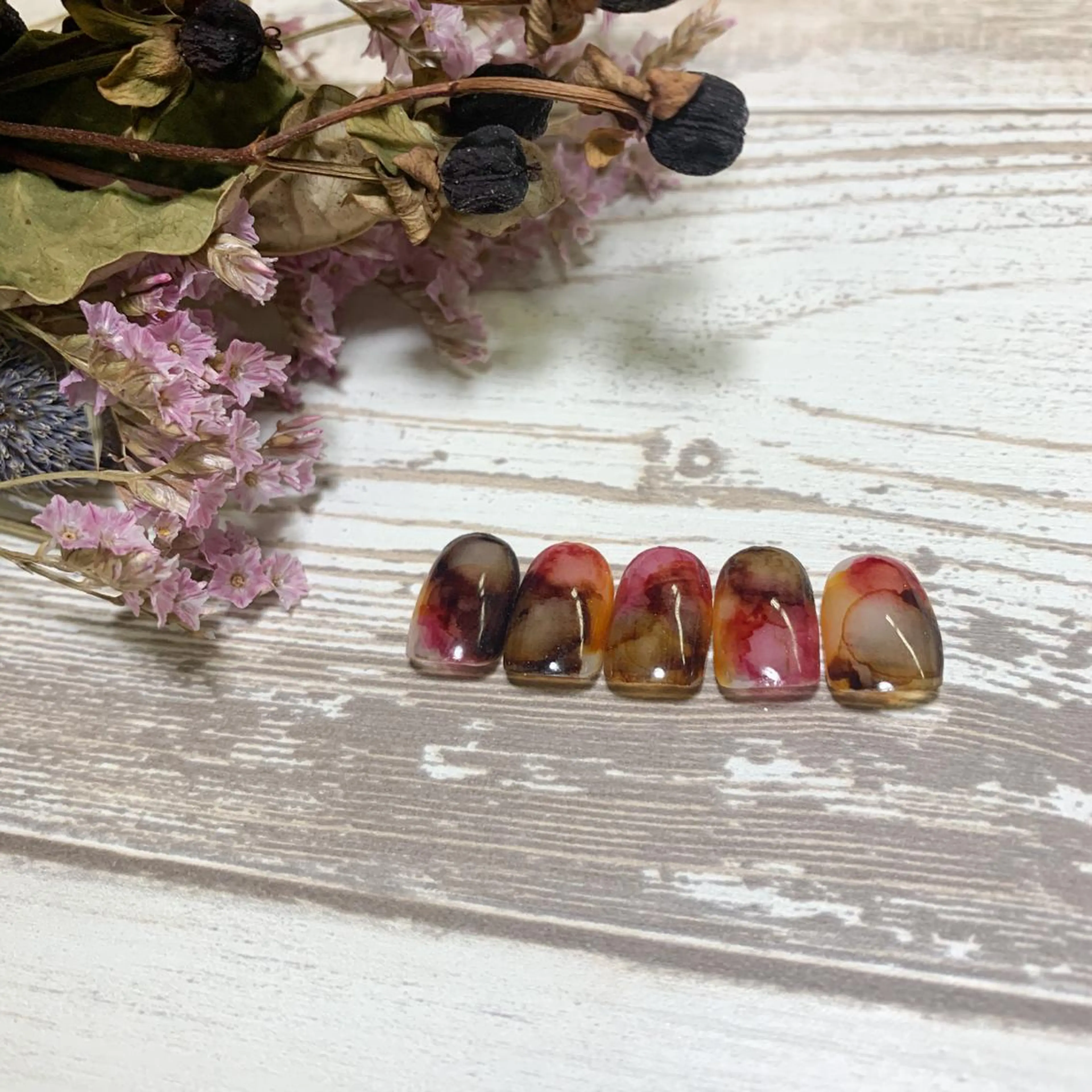 ネイル atelier　FIORITURA所属・FIORITURA aiのネイルデザイン