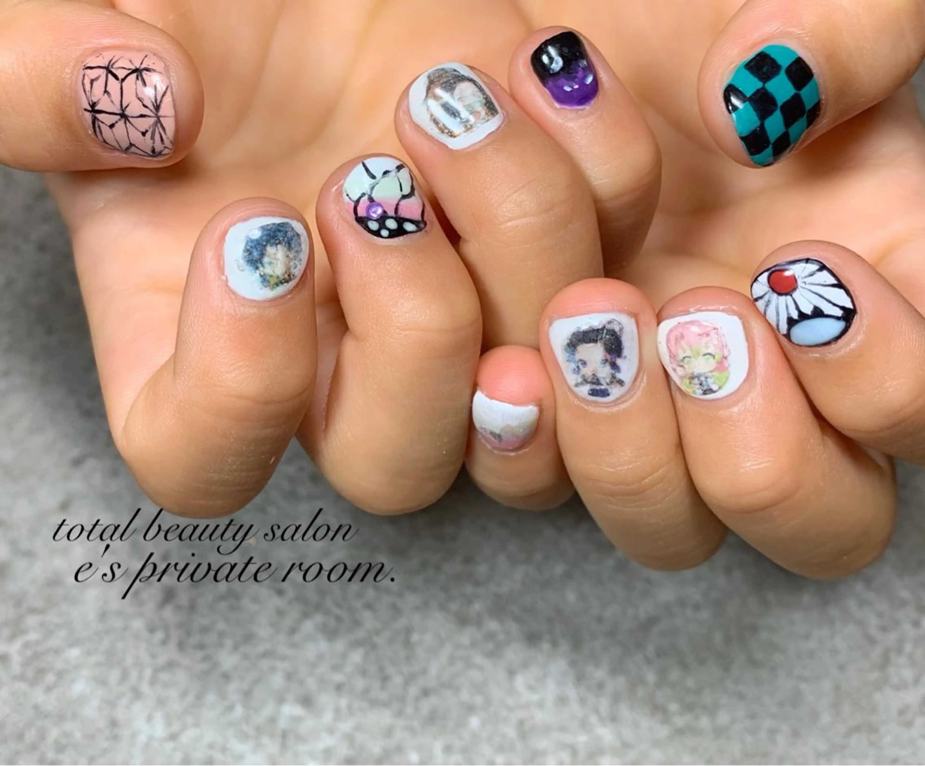 キッズ ネイル LAVISH nail salonのネイルデザイン