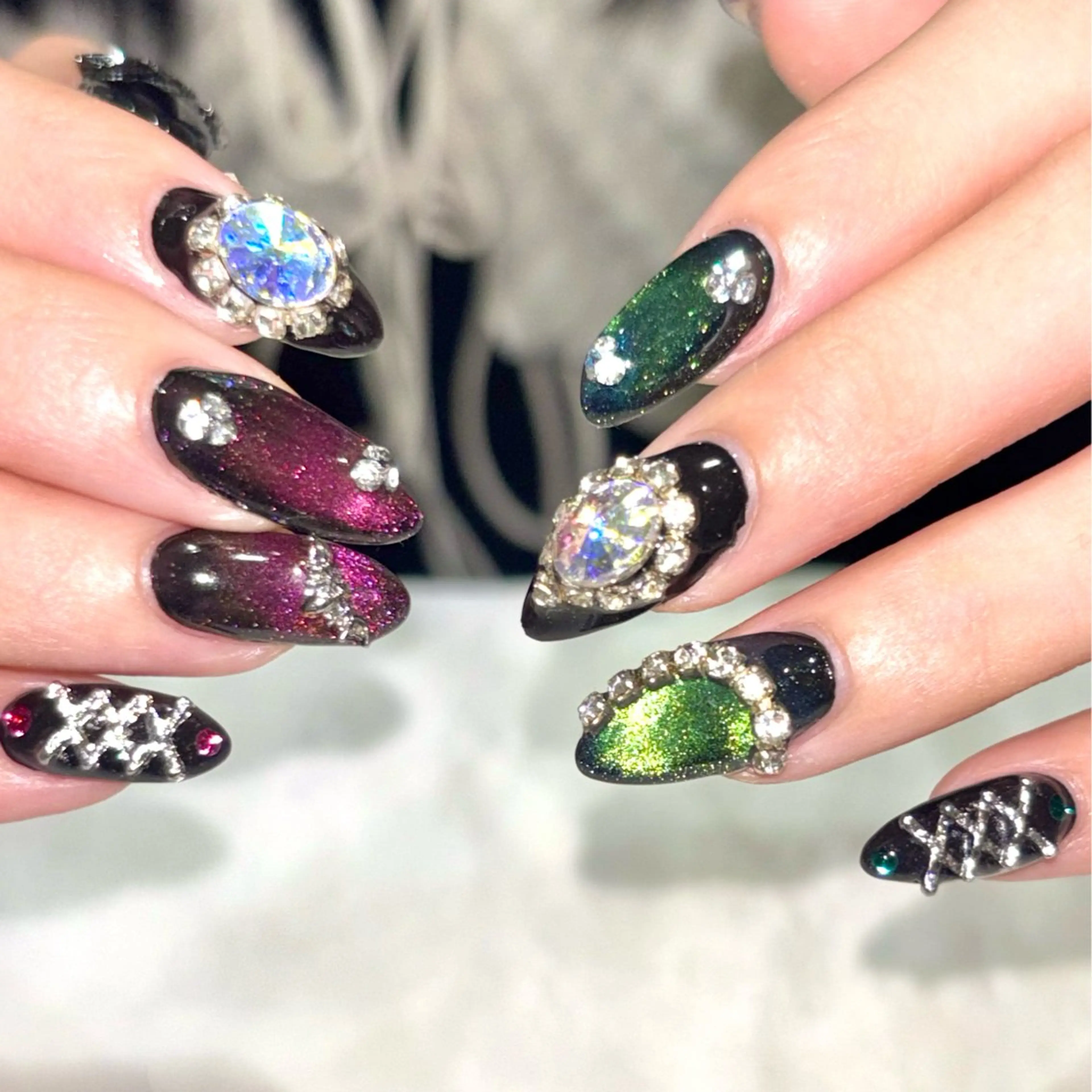 ネイル ハロウィン Ray nail   WAKA️🫧のネイルデザイン