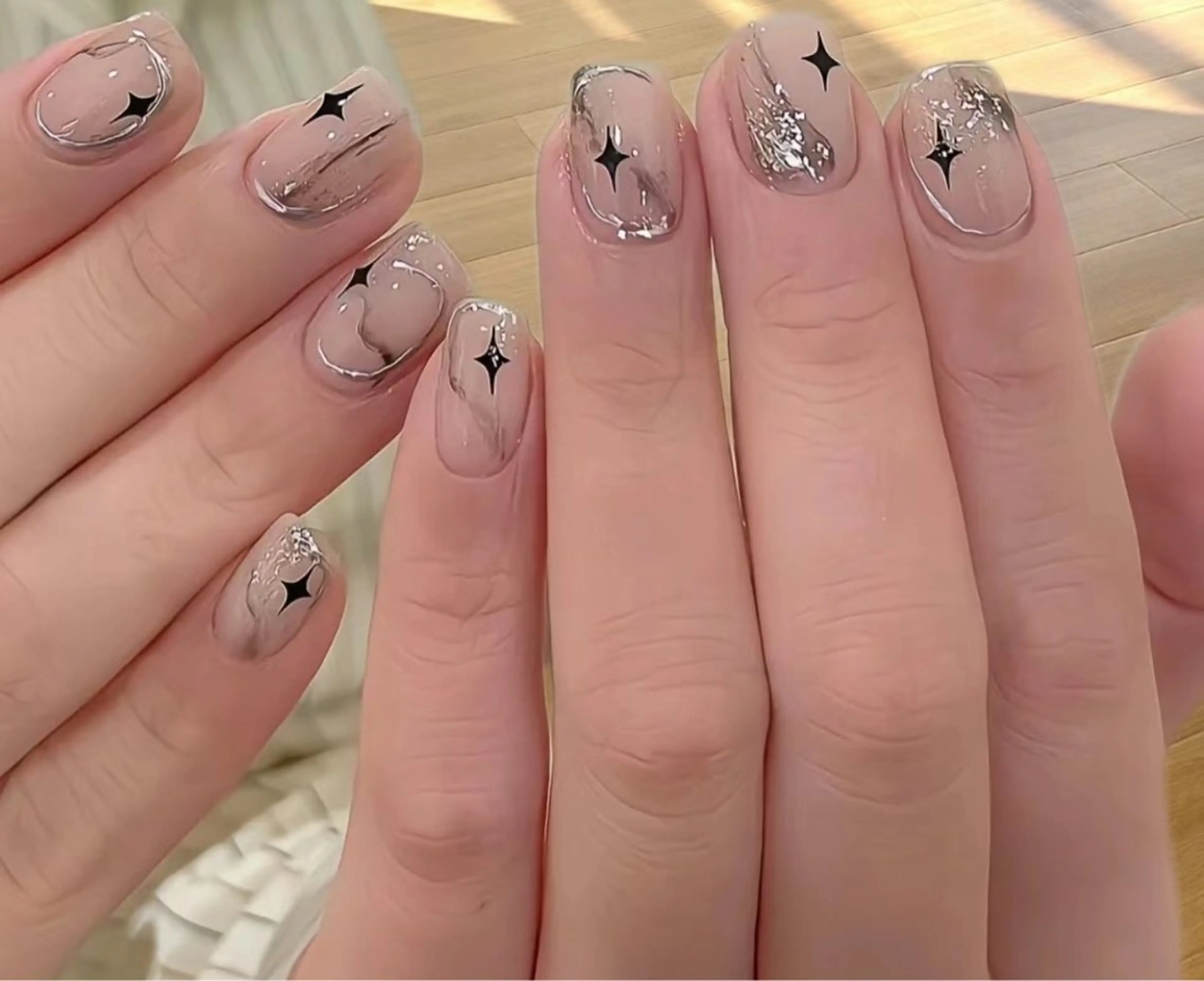 ネイル u1salon所属・ゆい ユイのネイルデザイン