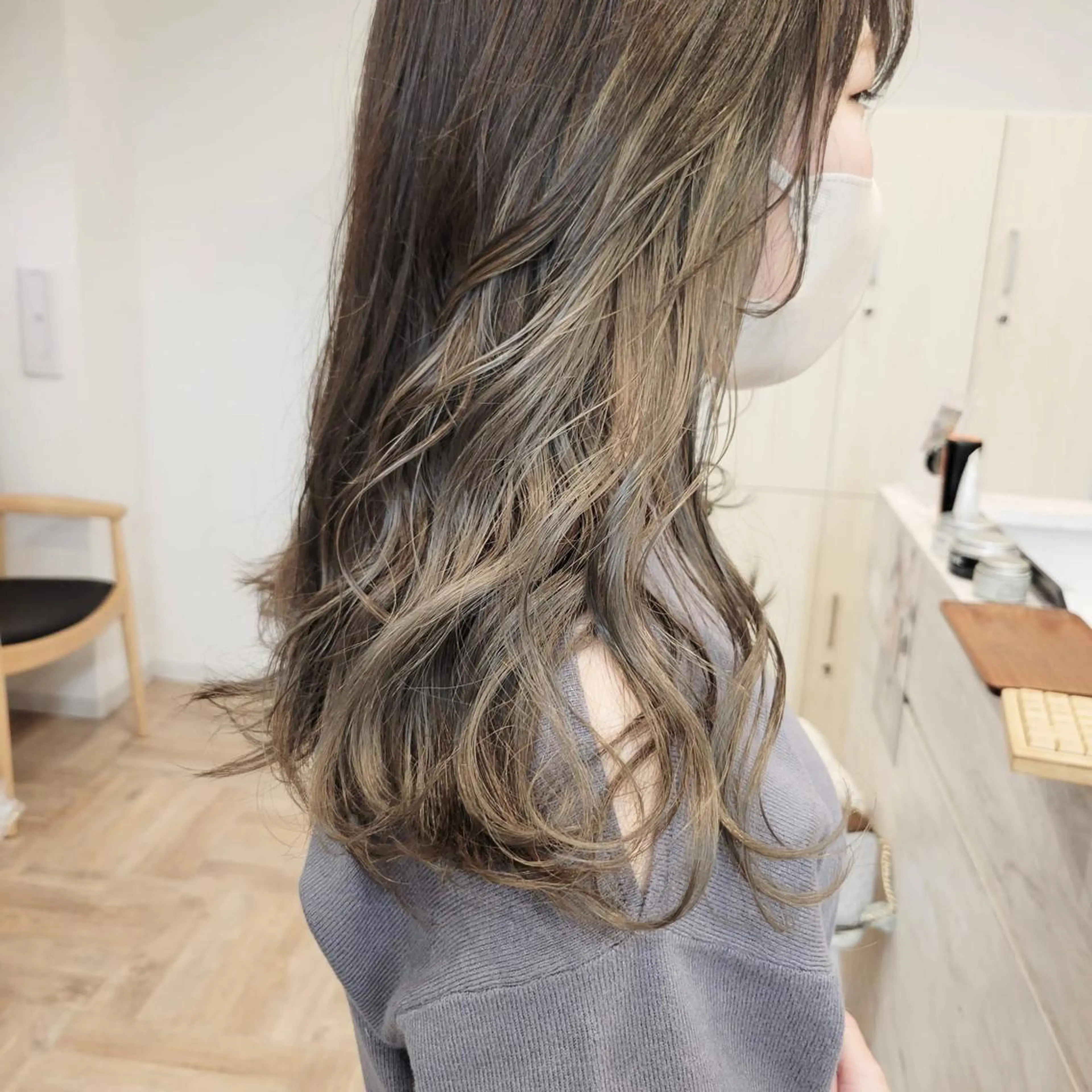 ロング カラー 舟橋 りんかのヘアスタイル