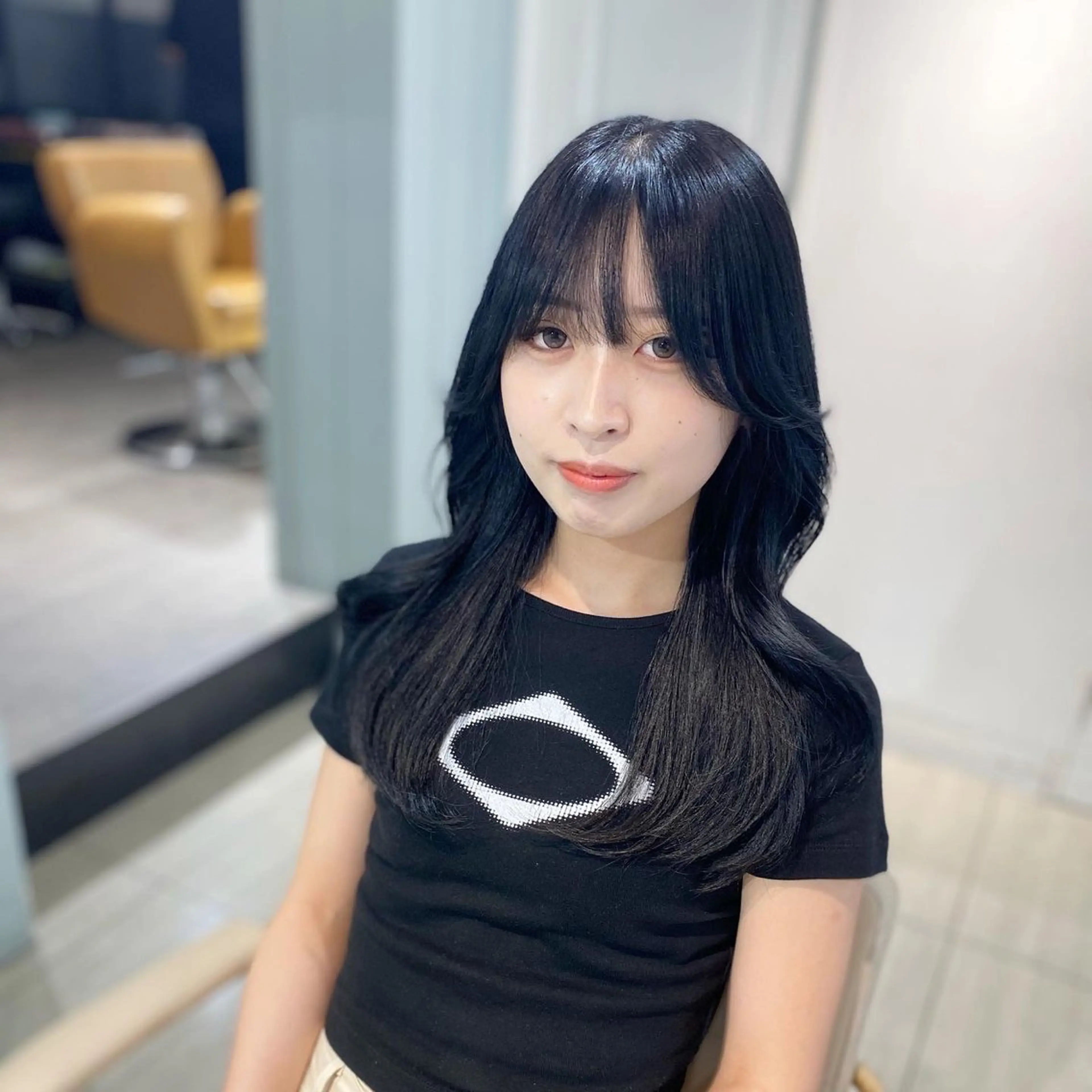 ロング カラー くびれヘア 顔まわりレイヤー 髪質改善 レイヤーカット シースルーバング ヘアカラー トリートメント 韓国風レイヤーカット 💎髪質改善"yuiのヘアスタイル