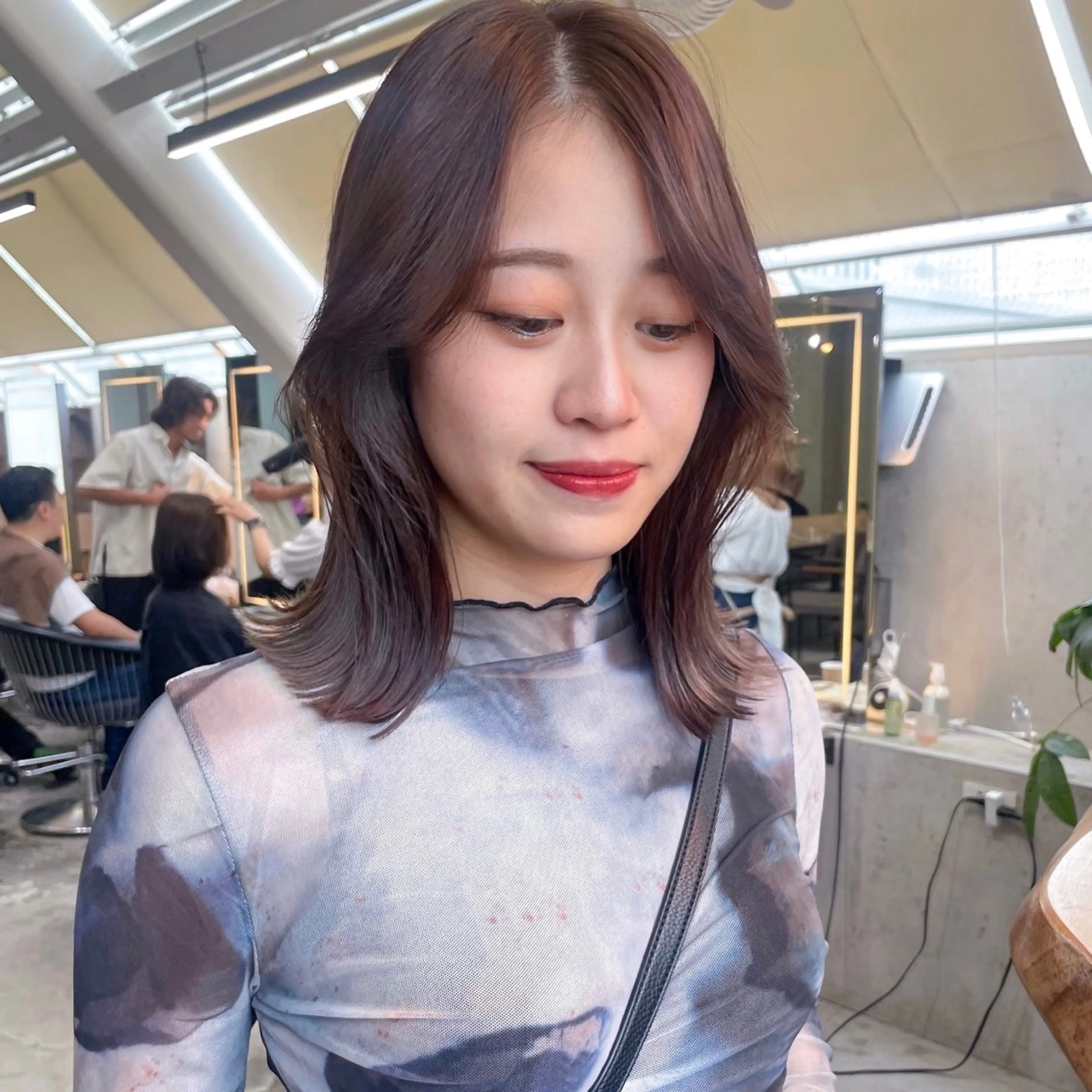 ミディアム カラー ブリーチ ハイトーンカラー ボブ 髪質改善 韓国風ヘア レイヤー/ブリーチ ♥️【木坂 桃歌】のヘアスタイル