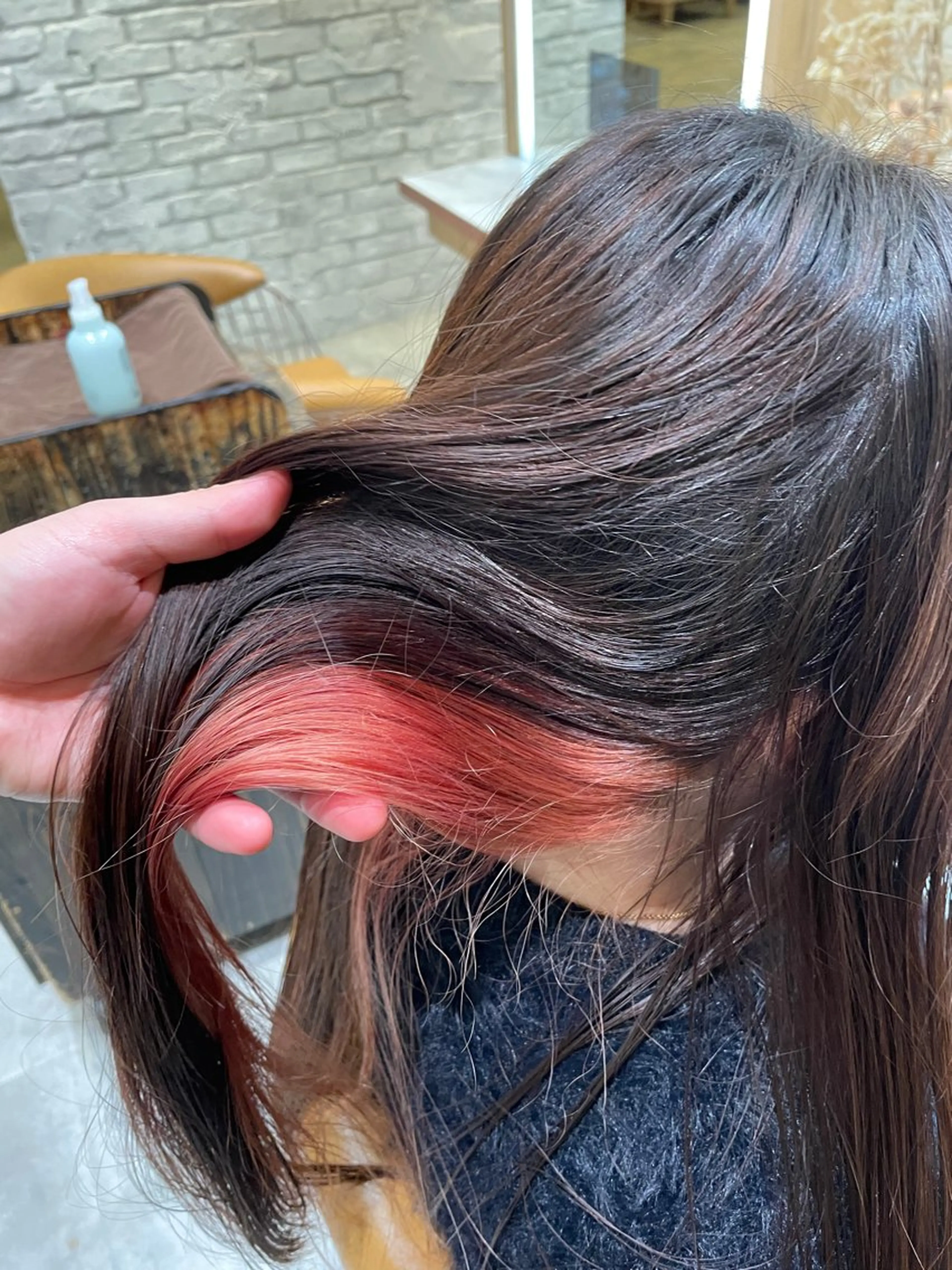 カラー AKITO /溝の口駅のヘアスタイル